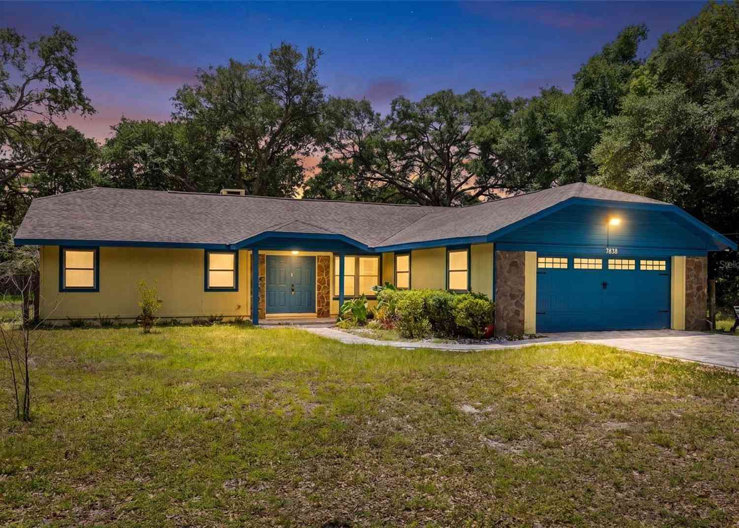 Condo For Sale - 7838 Sloewood Drive<br/> MOUNT DORA, FL 32757
