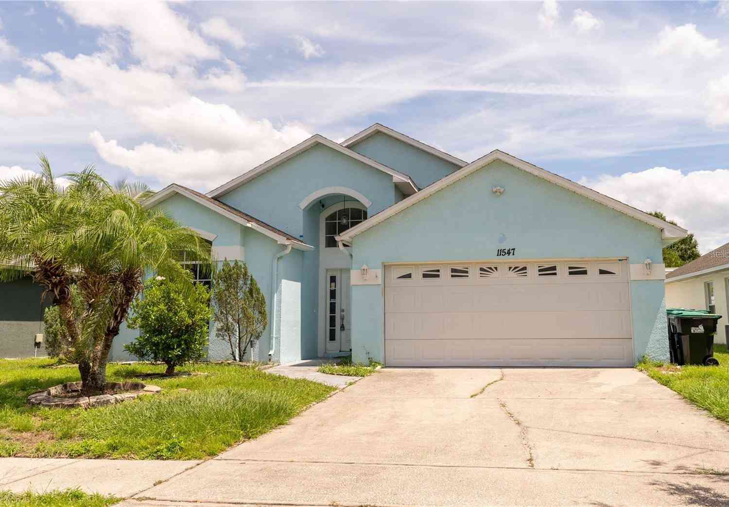 Homes For Sale - 11547 Grazeley Court<br/> ORLANDO, FL 32837