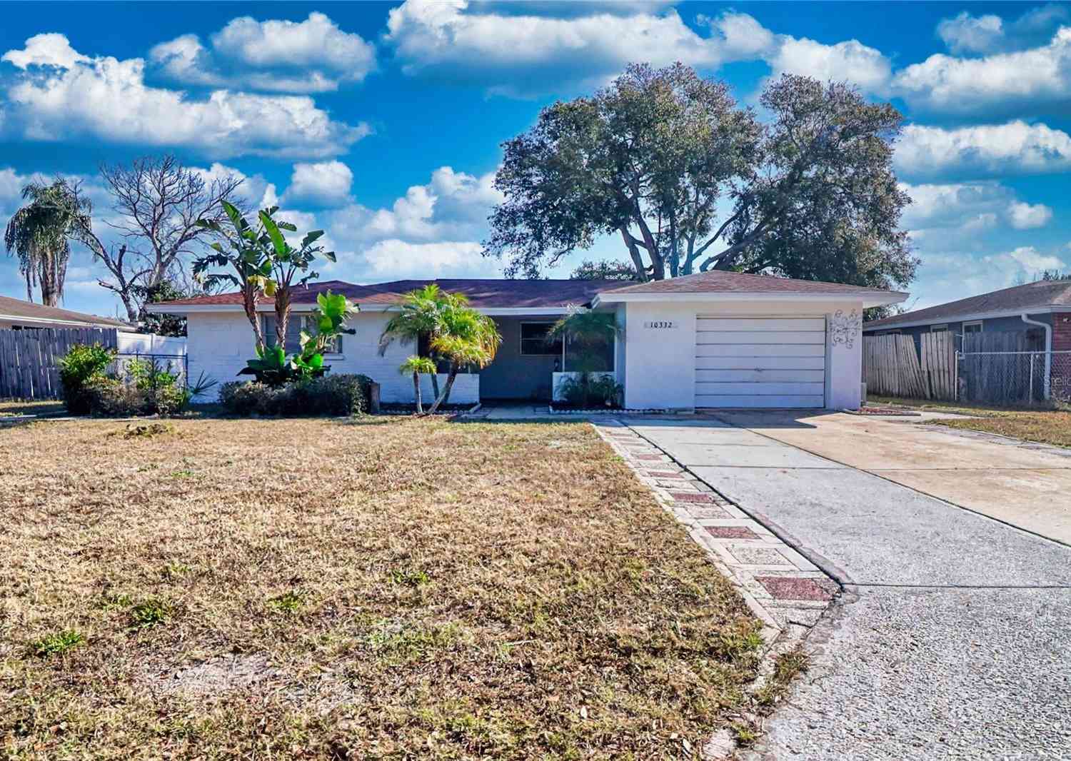 Homes For Sale - 10332 Honeysuckle Lane<br/> PORT RICHEY, FL 34668