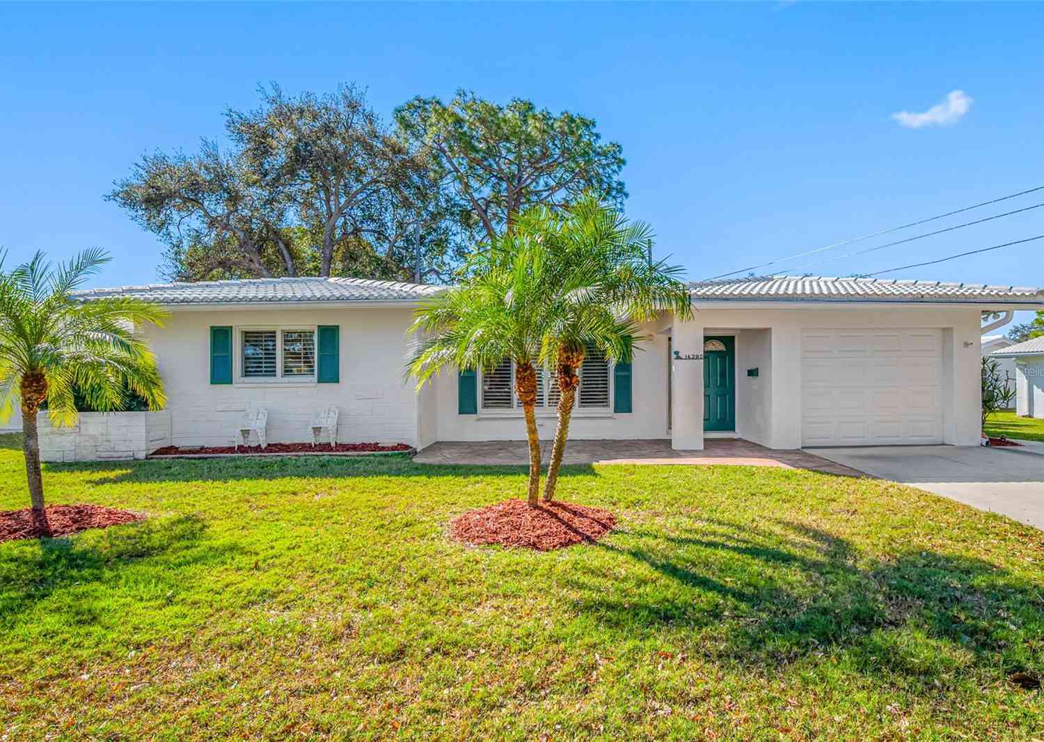 Homes For Sale - 14280 86th Terrace<br/> SEMINOLE, FL 33776
