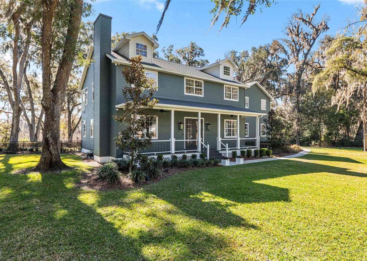 Homes For Sale - 33 Lake Wood Circle<br/> OCALA, FL 34482