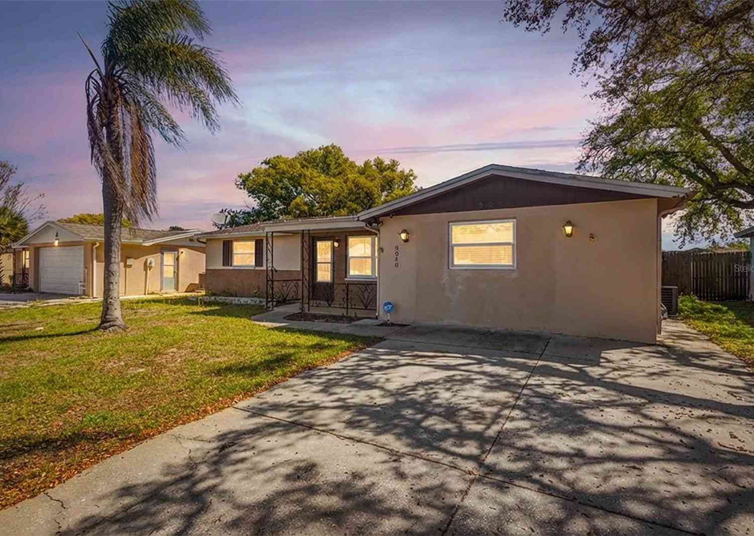 Homes For Sale - 9040 Lunar Lane<br/> PORT RICHEY, FL 34668