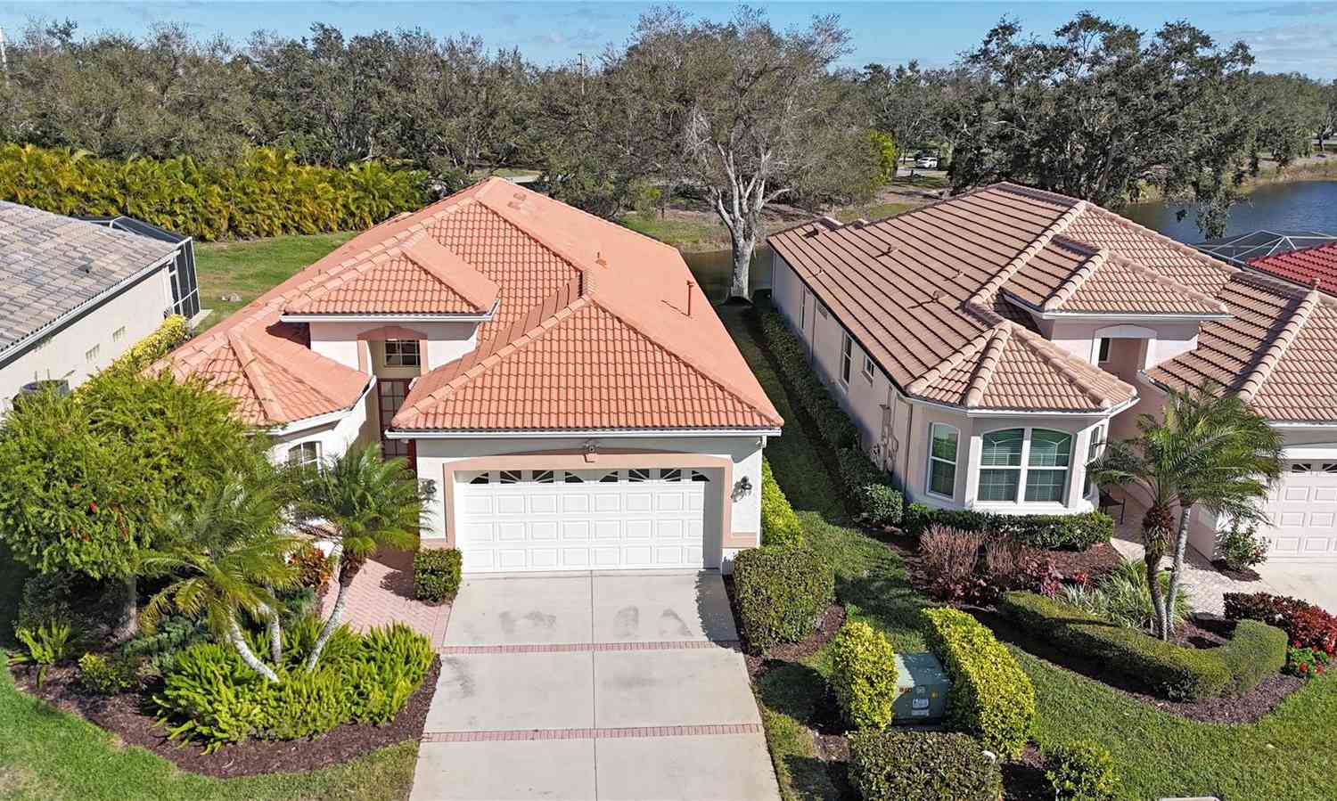 Homes For Sale - 8335 Nice Way<br/> SARASOTA, FL 34238