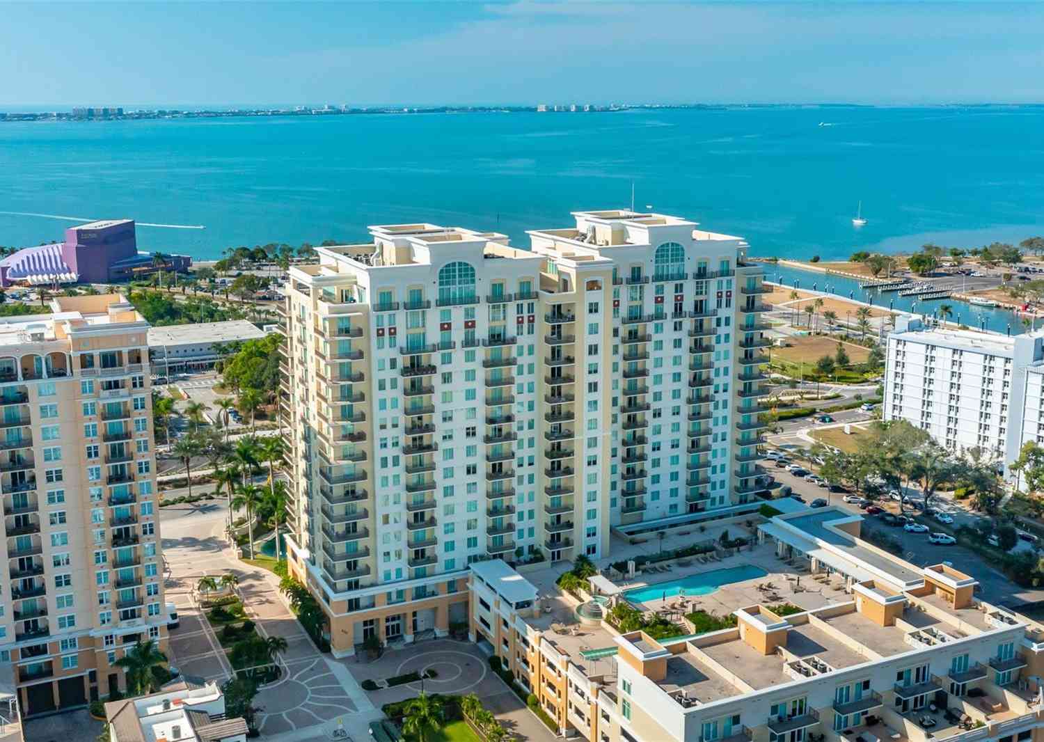 Condo For Sale - 800 N Tamiami Trail #611<br/> SARASOTA, FL 34236