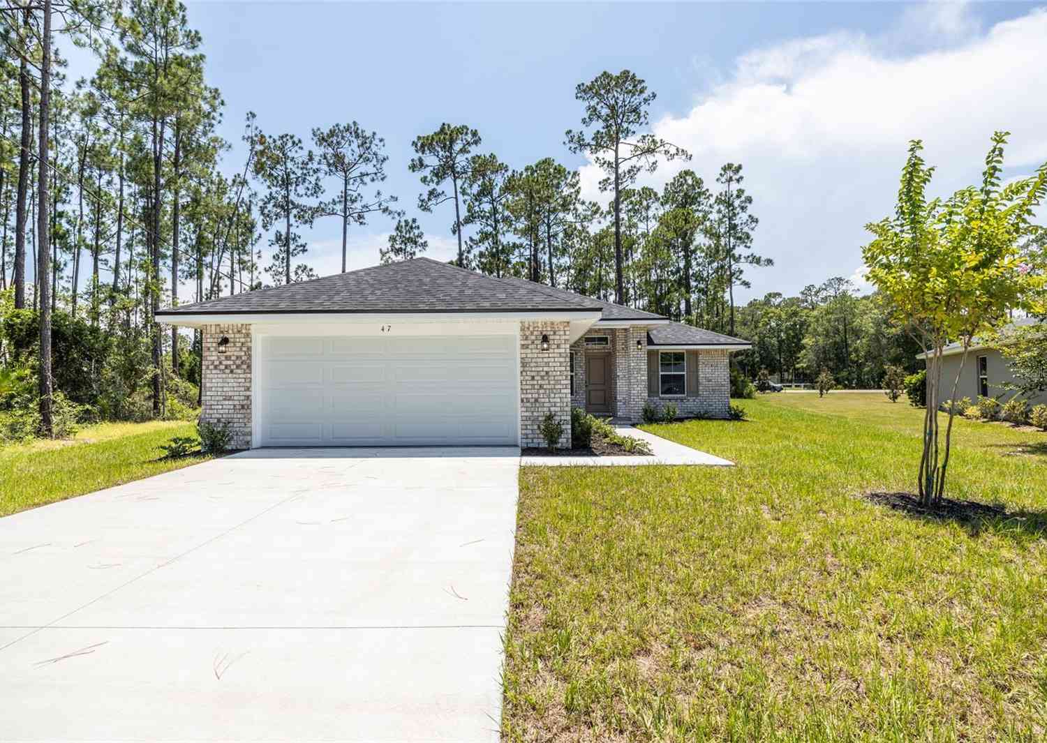 Homes For Sale - 47 Brunswick Lane<br/> PALM COAST, FL 32164