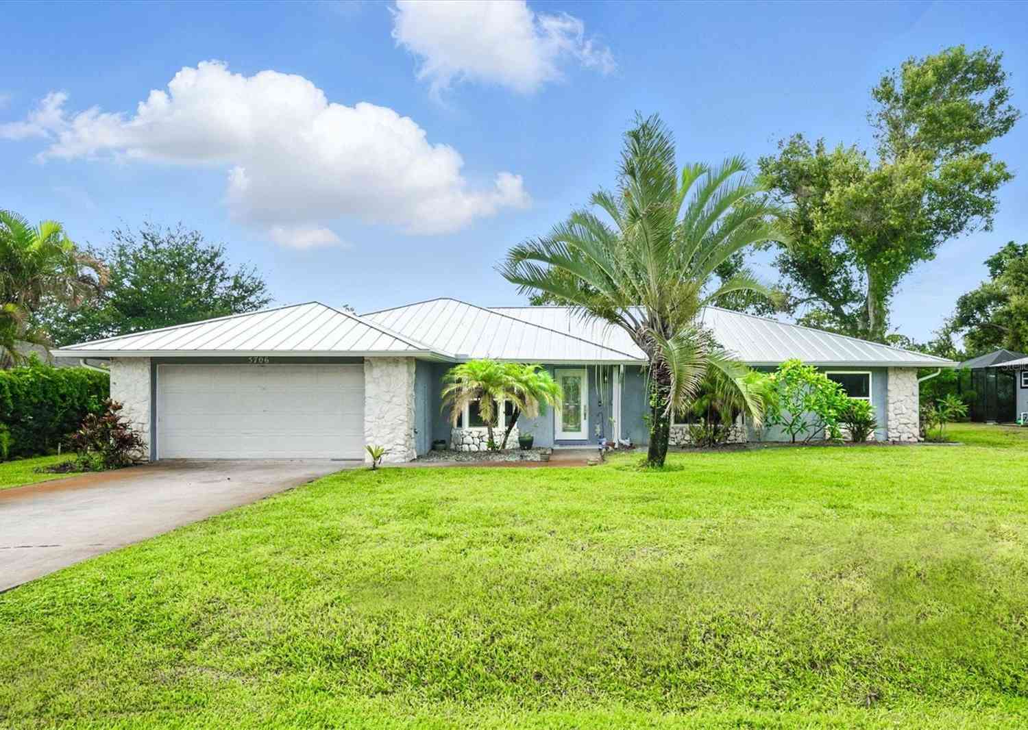 Homes For Sale - 5706 Paleo Pines Circle<br/> FORT PIERCE, FL 34951
