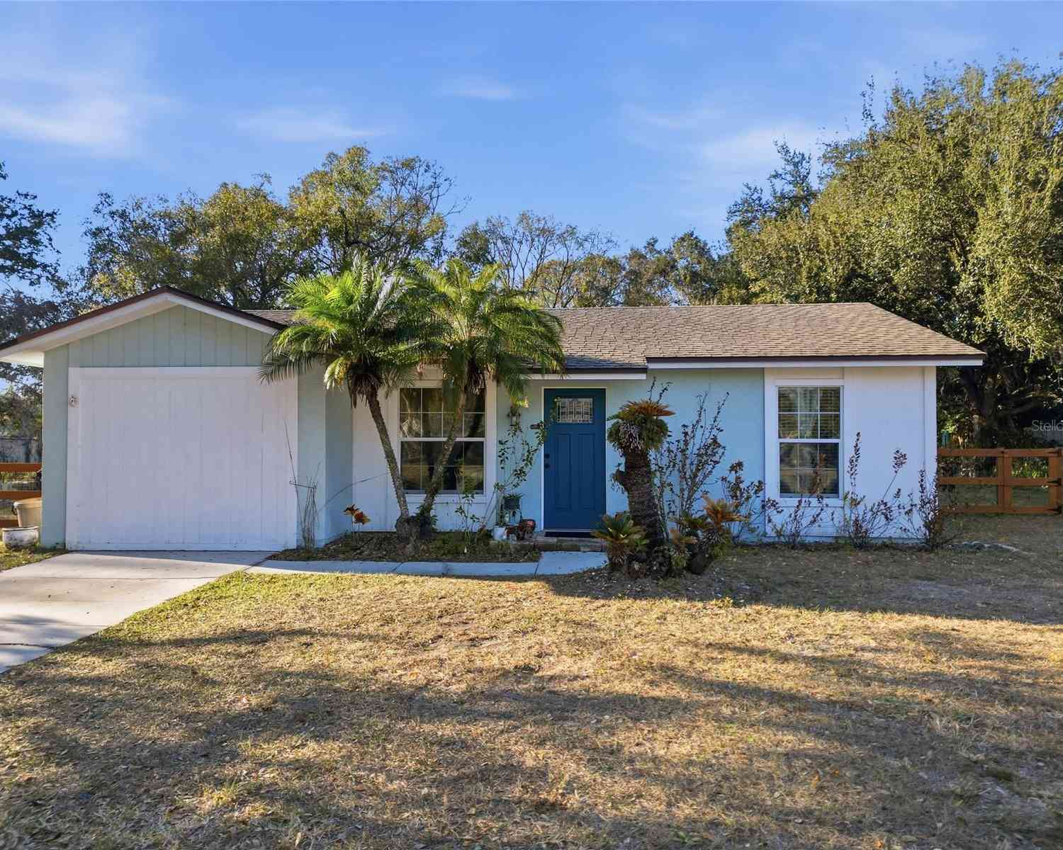 Homes For Sale - 2725 Glenview Drive<br/> Pasco County, Land O Lakes, FL 34639