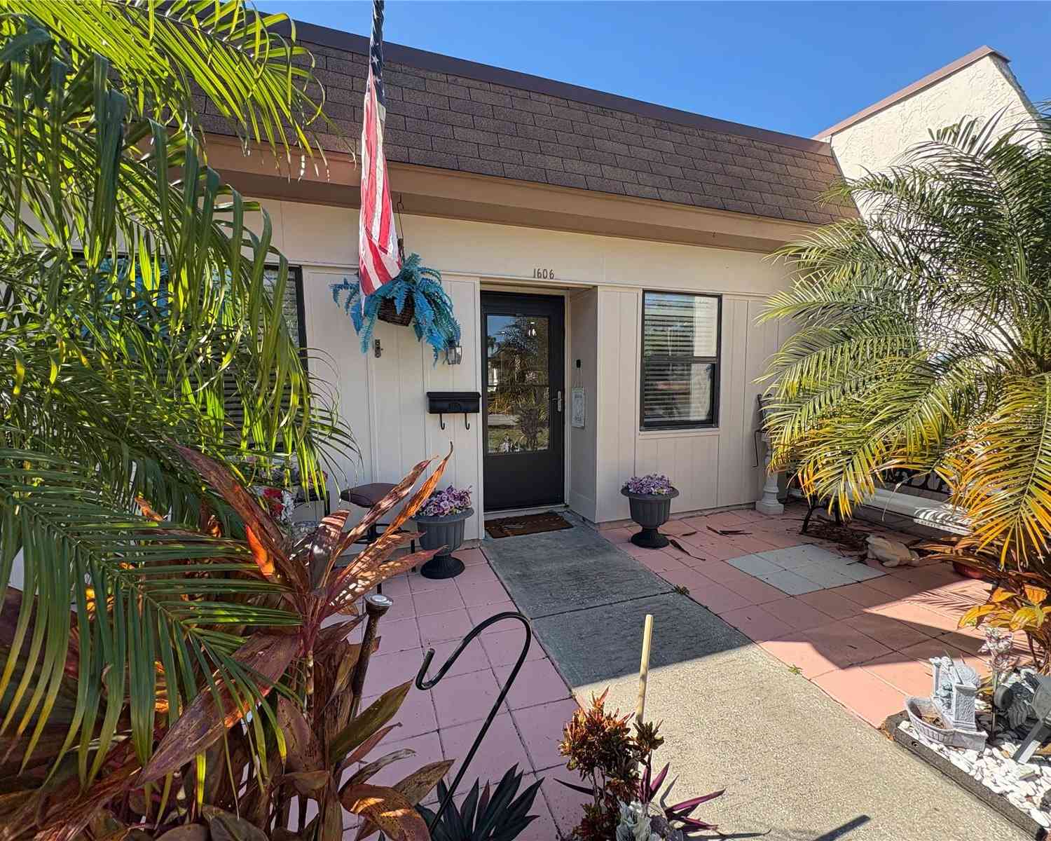 Villa For Sale - 1606 Flint Drive<br/> CLEARWATER, FL 33759