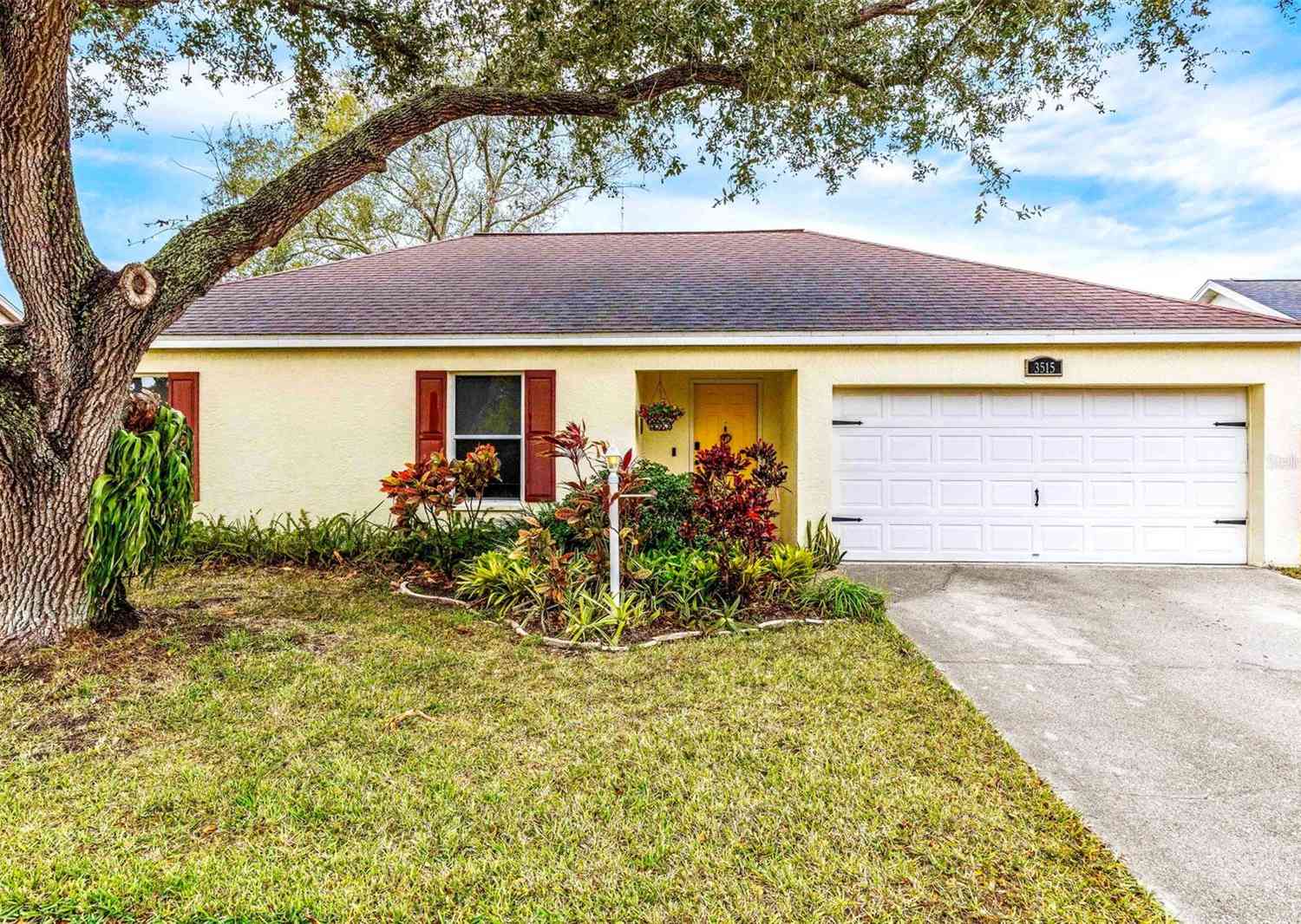 Homes For Sale - 3515 5th Avenue<br/> PALMETTO, FL 34221