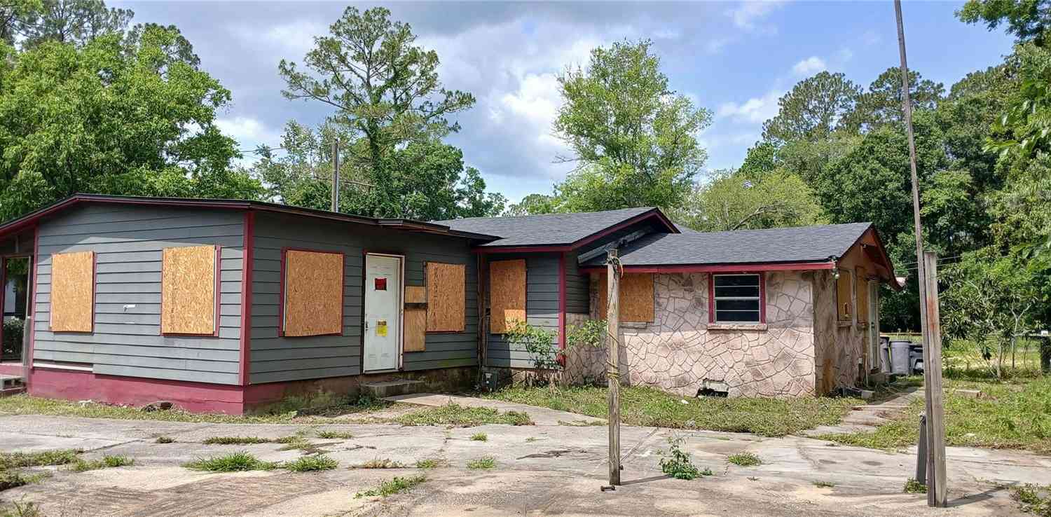 Homes For Sale - 5851 Dunmire Avenue<br/> Duval County, JACKSONVILLE, FL 32219
