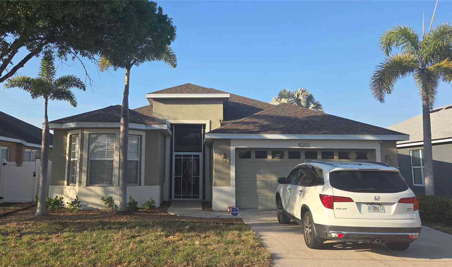 Homes For Sale - 5202 72nd Street<br/> PALMETTO, FL 34221