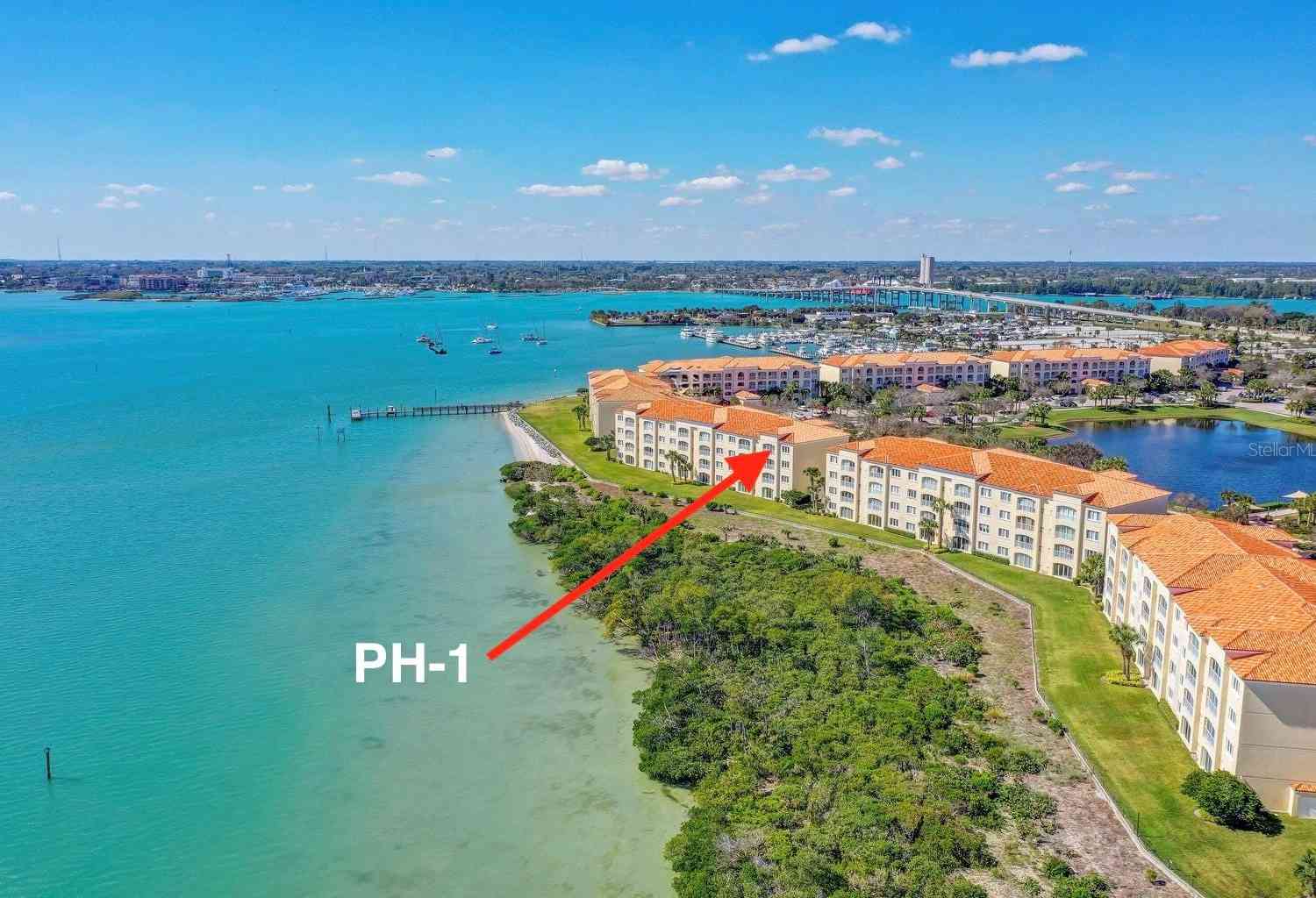 Condo For Sale - 29 Harbour Isle #PH01<br/> HUTCHINSON ISLAND, FL 34949