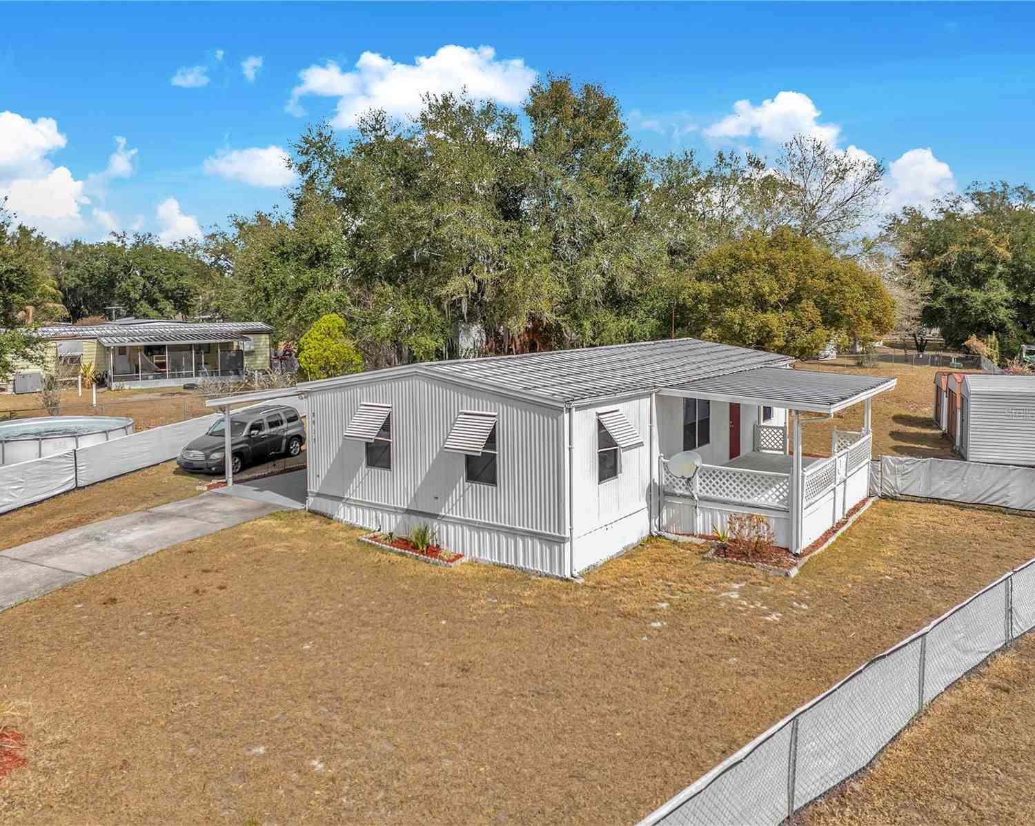 Mobile Home For Sale - 8913 Jericho Court<br/> POLK CITY, FL 33868