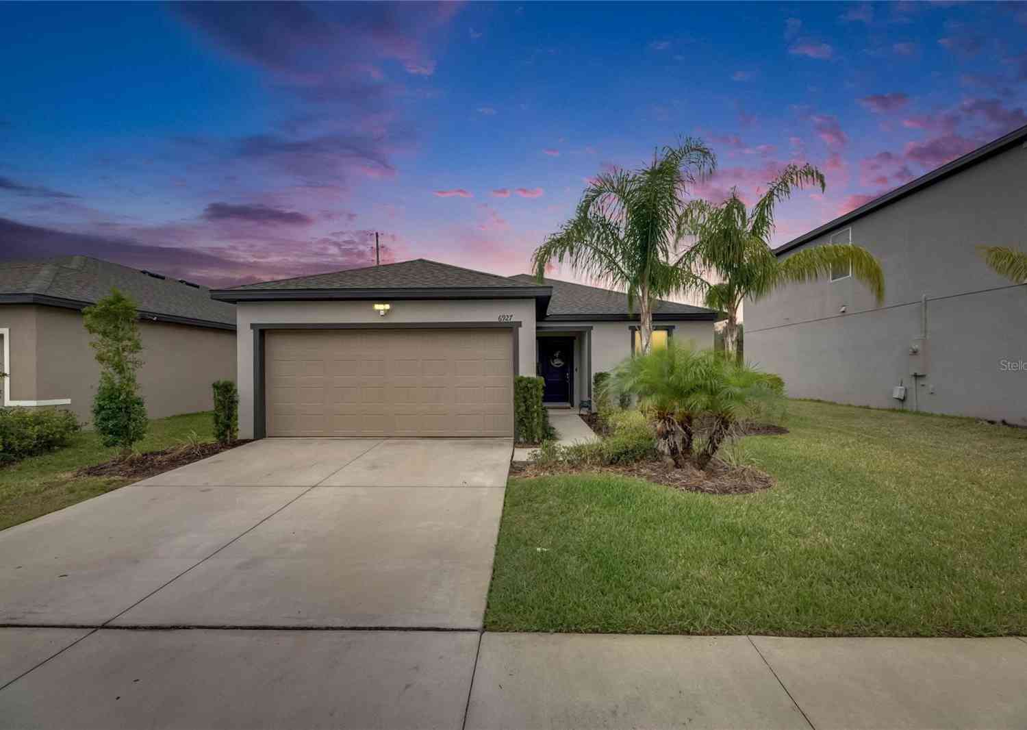 Homes For Sale - 6927 Shelby Lynn Way<br/> ZEPHYRHILLS, FL 33542