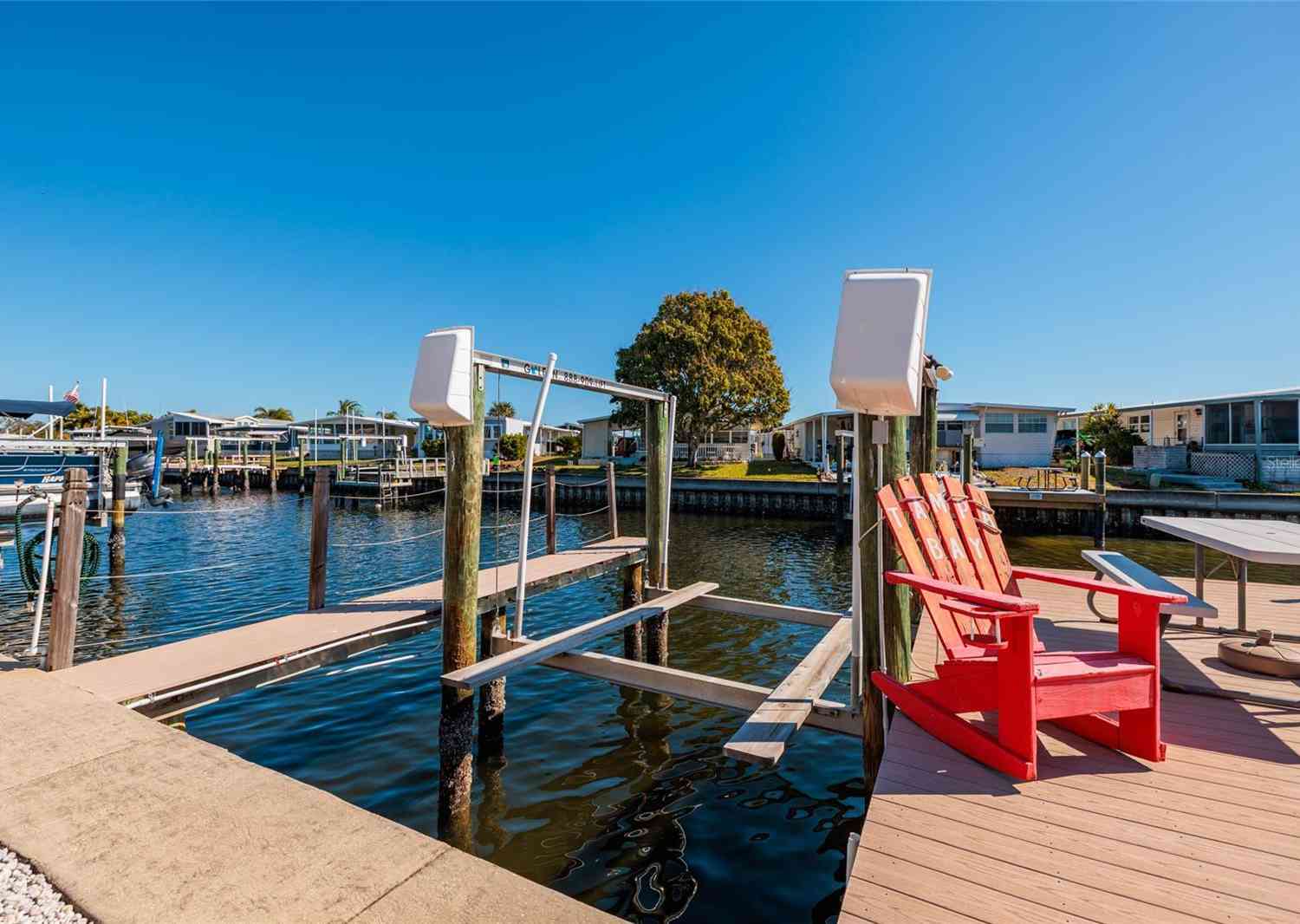 Mobile Home For Sale - 134 Americana Court #216<br/> Saint Petersburg, FL 33702