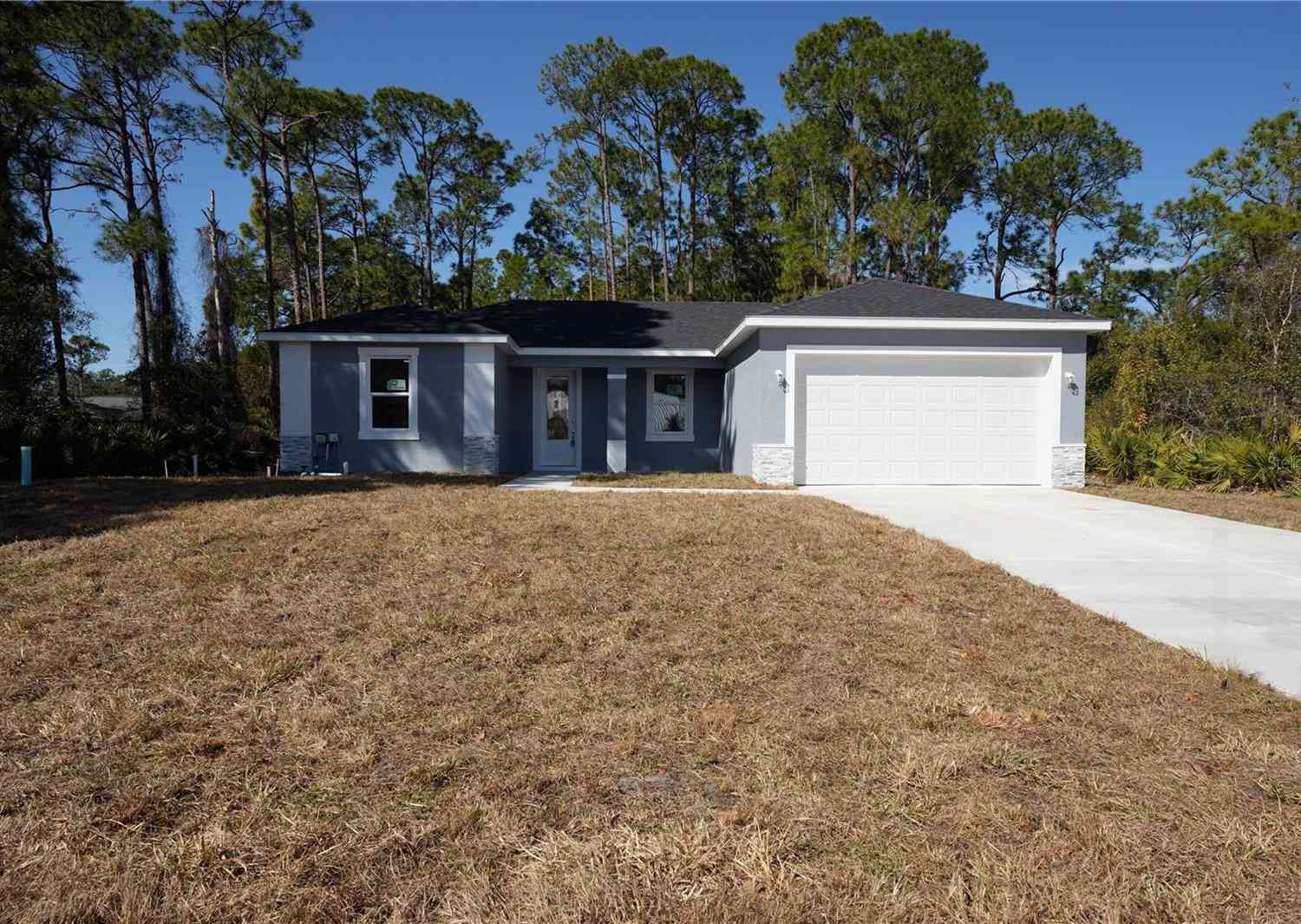 Homes For Sale - 1013 Aston-martin Drive<br/> SEBRING, FL 33872