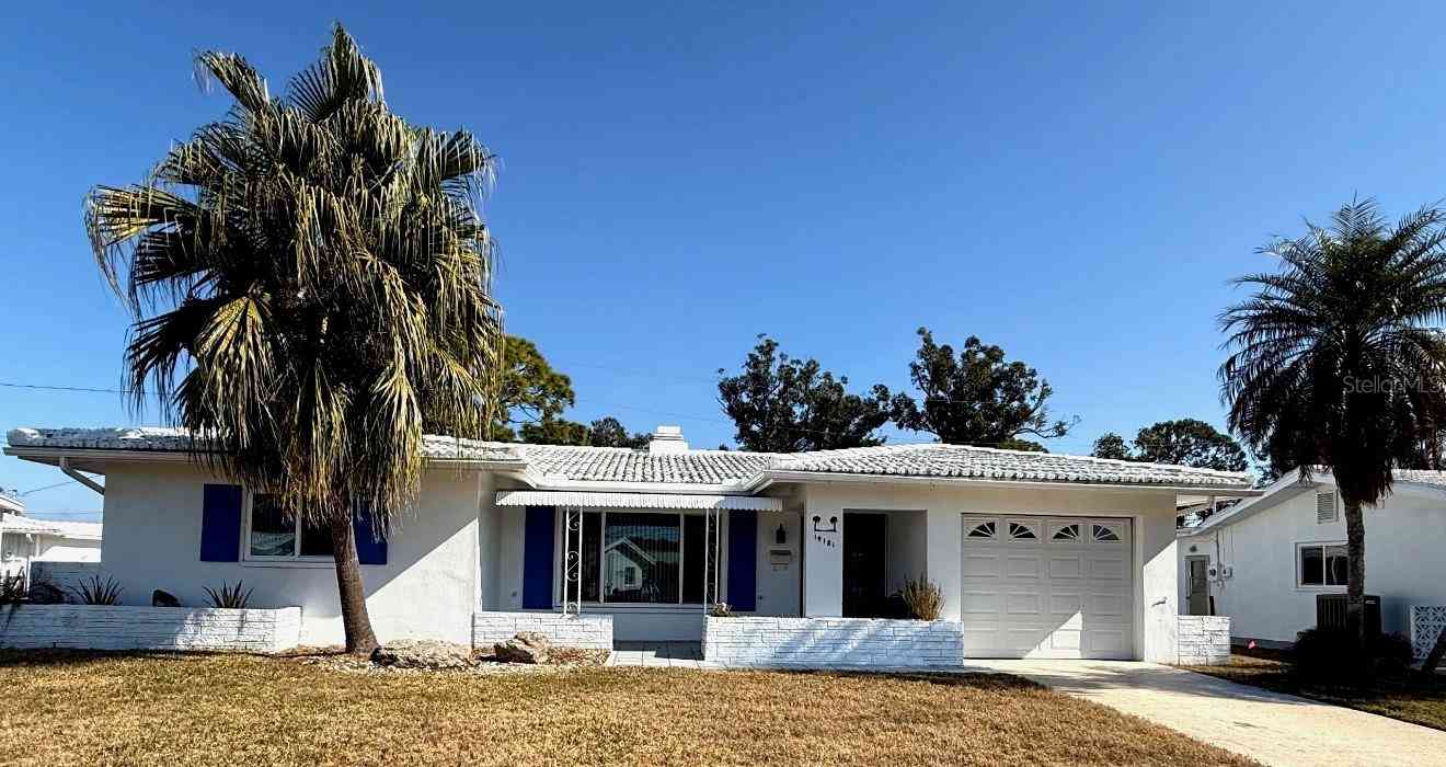 Homes For Sale - 14181 90th Avenue<br/> SEMINOLE, FL 33776