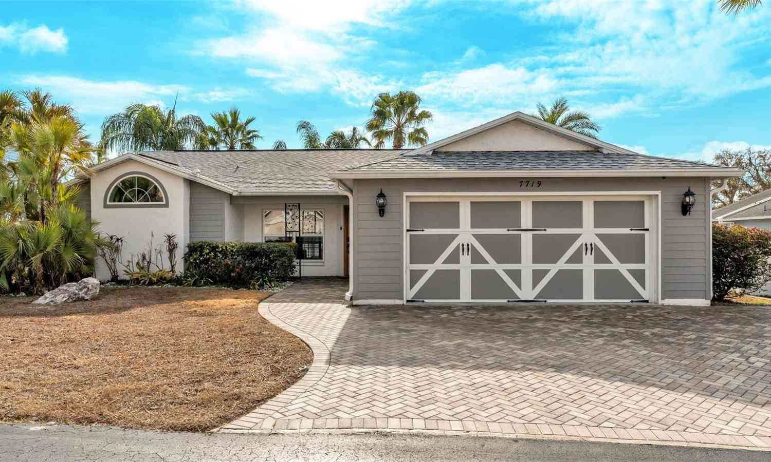 Homes For Sale - 7719 Landsdowne Lane<br/> Pasco County, New Port Richey, FL 34654