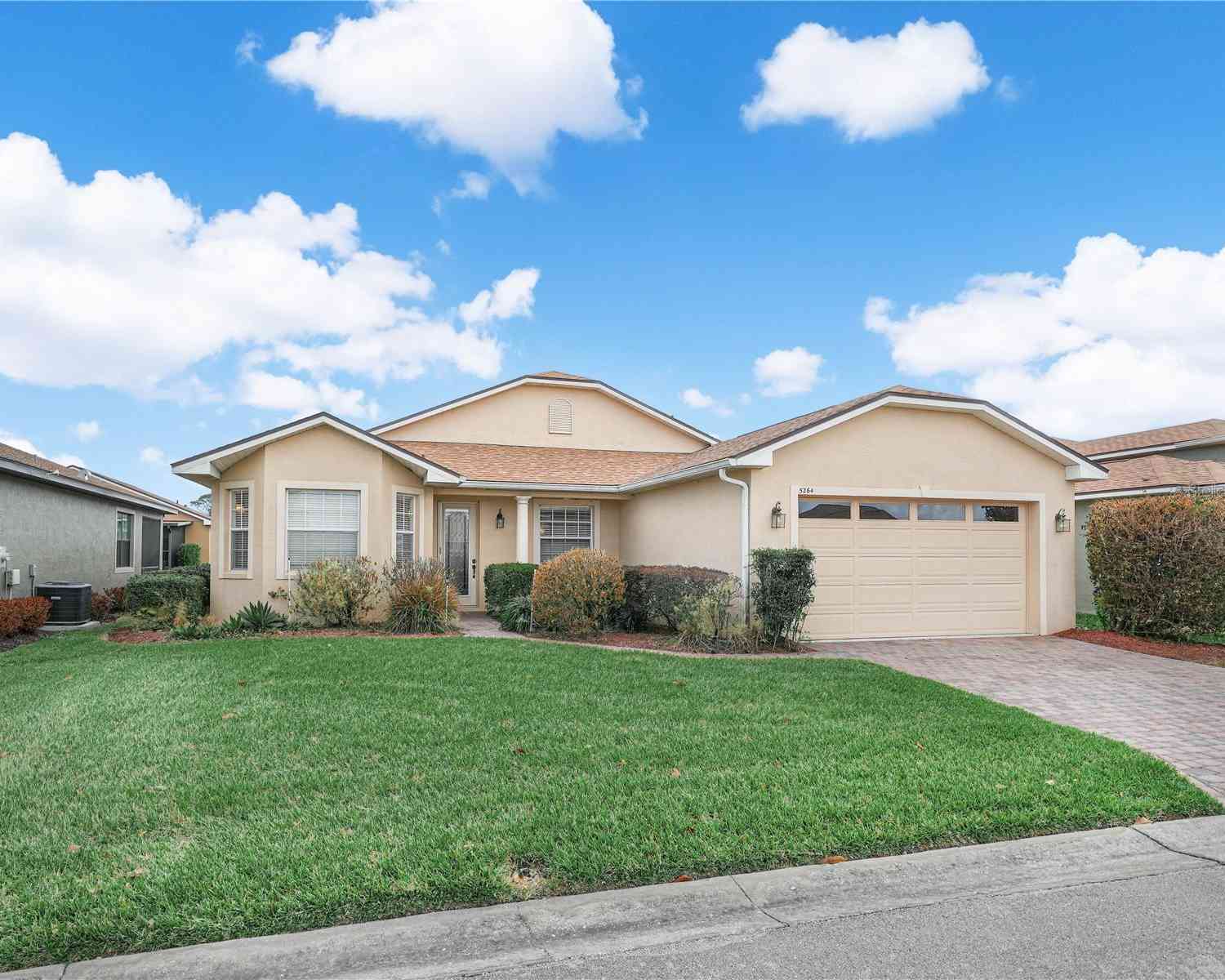Homes For Sale - 5264 Green Drive<br/> WINTER HAVEN, FL 33884