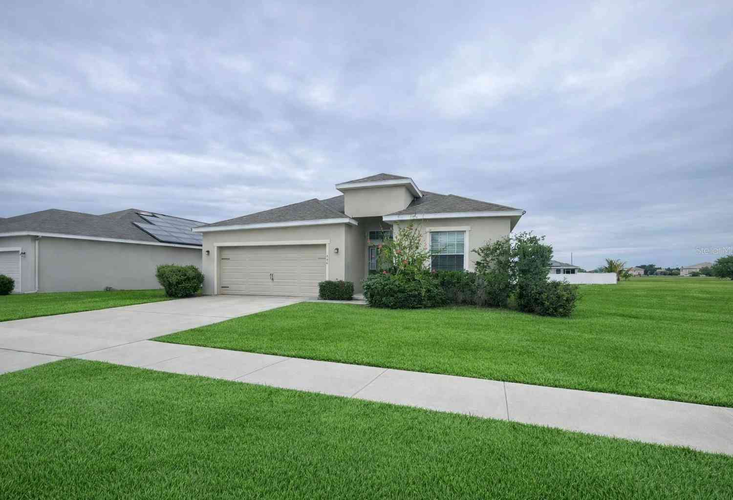 Homes For Sale - 446 Glenkirk Way<br/> LAKE ALFRED, FL 33850