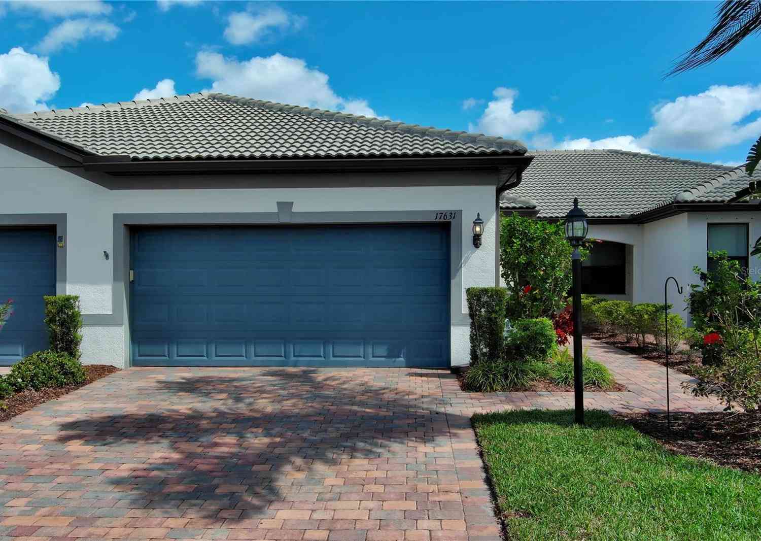 Villa For Sale - 17631 Camden Drive<br/> BRADENTON, FL 34202