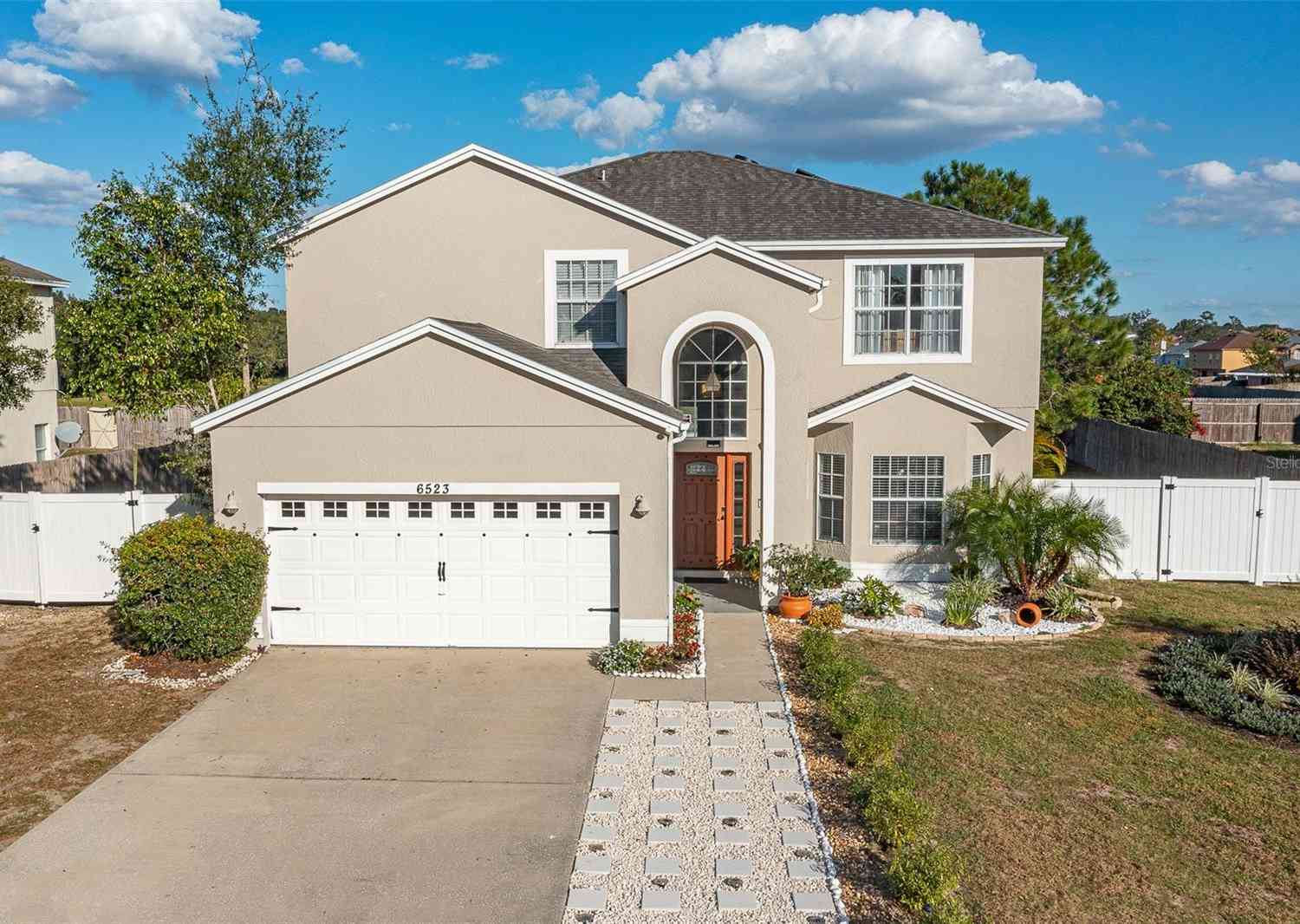Homes For Sale - 6523 Canterlea Drive<br/> ORLANDO, FL 32818