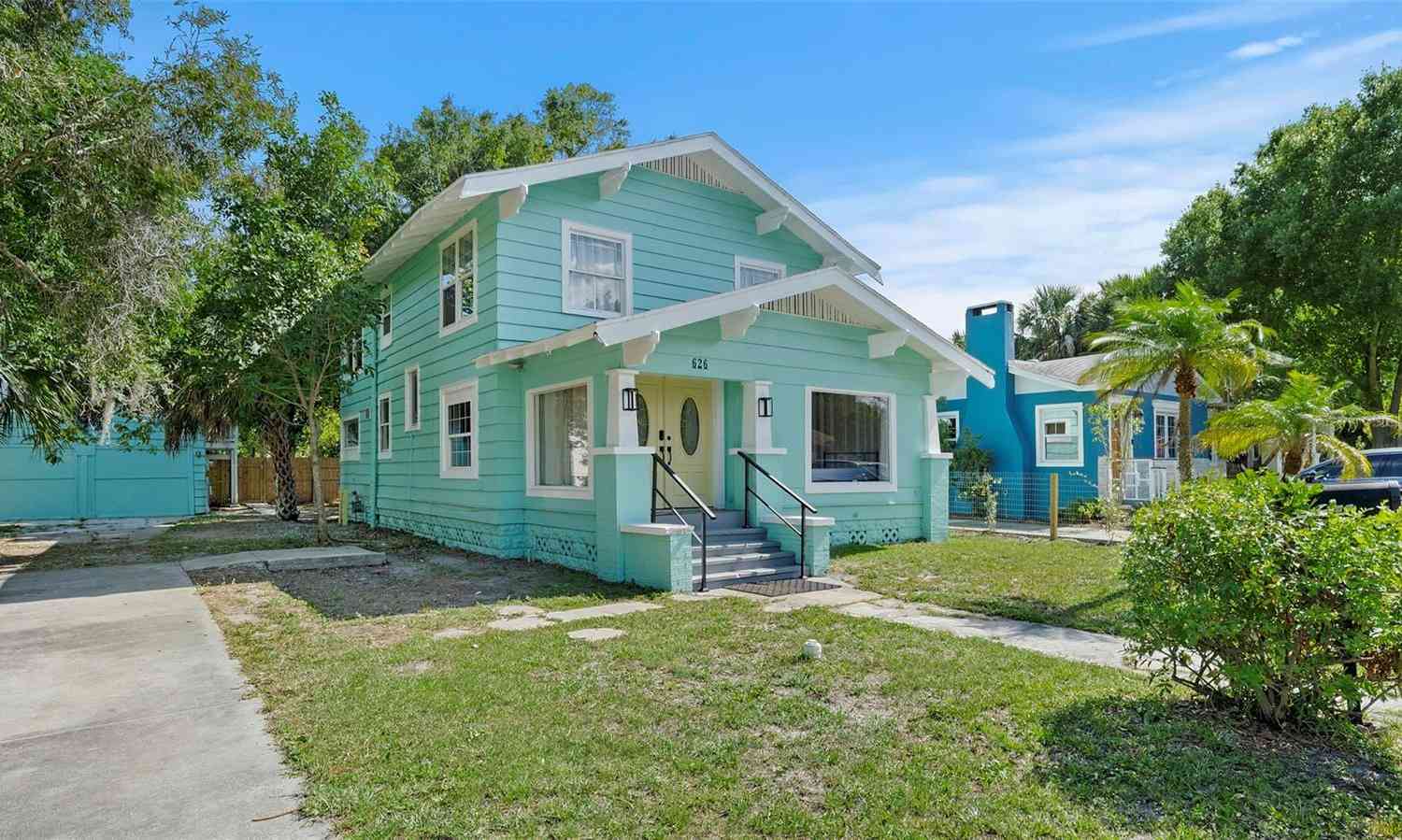 Homes For Sale - 626 37th Avenue<br/> Pinellas County, Saint Petersburg, FL 33705