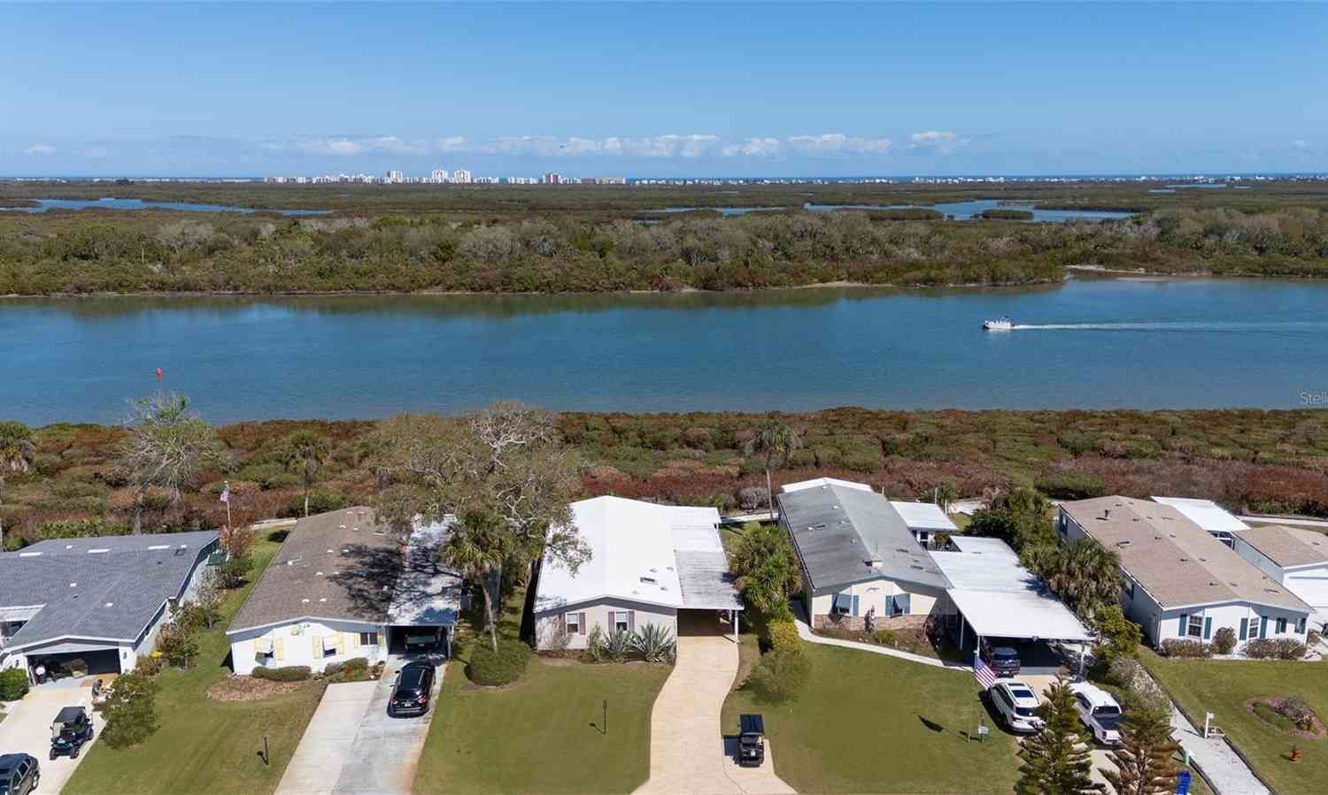 Mobile Home For Sale - 721 Navigators Way<br/> EDGEWATER, FL 32141