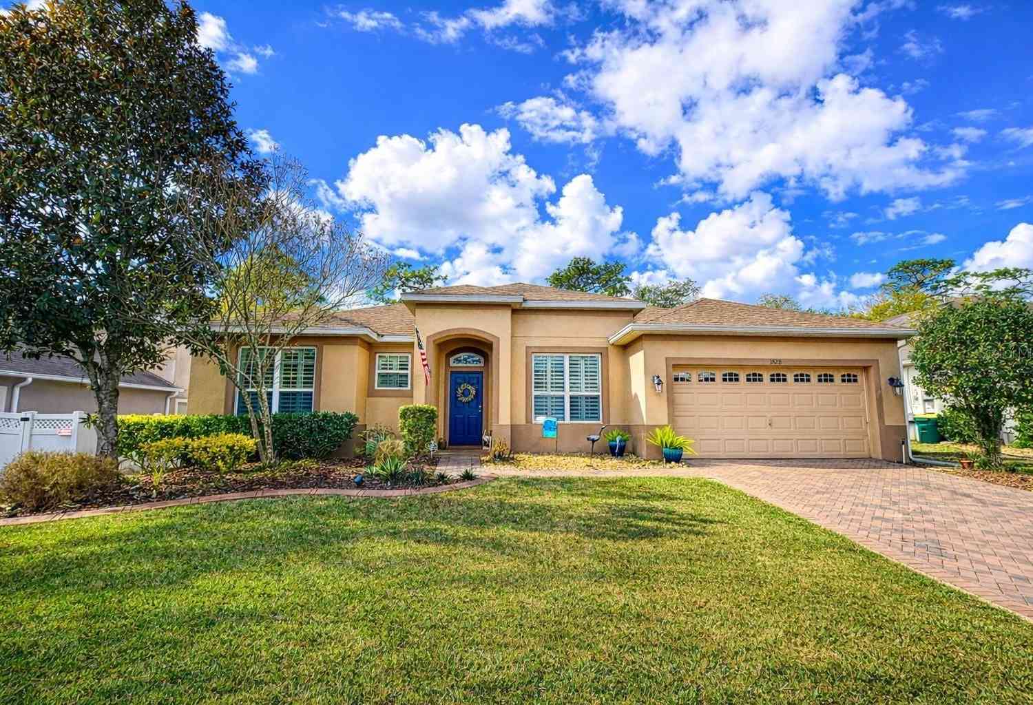 Homes For Sale - 1528 Blue Grass Boulevard<br/> DELAND, FL 32724