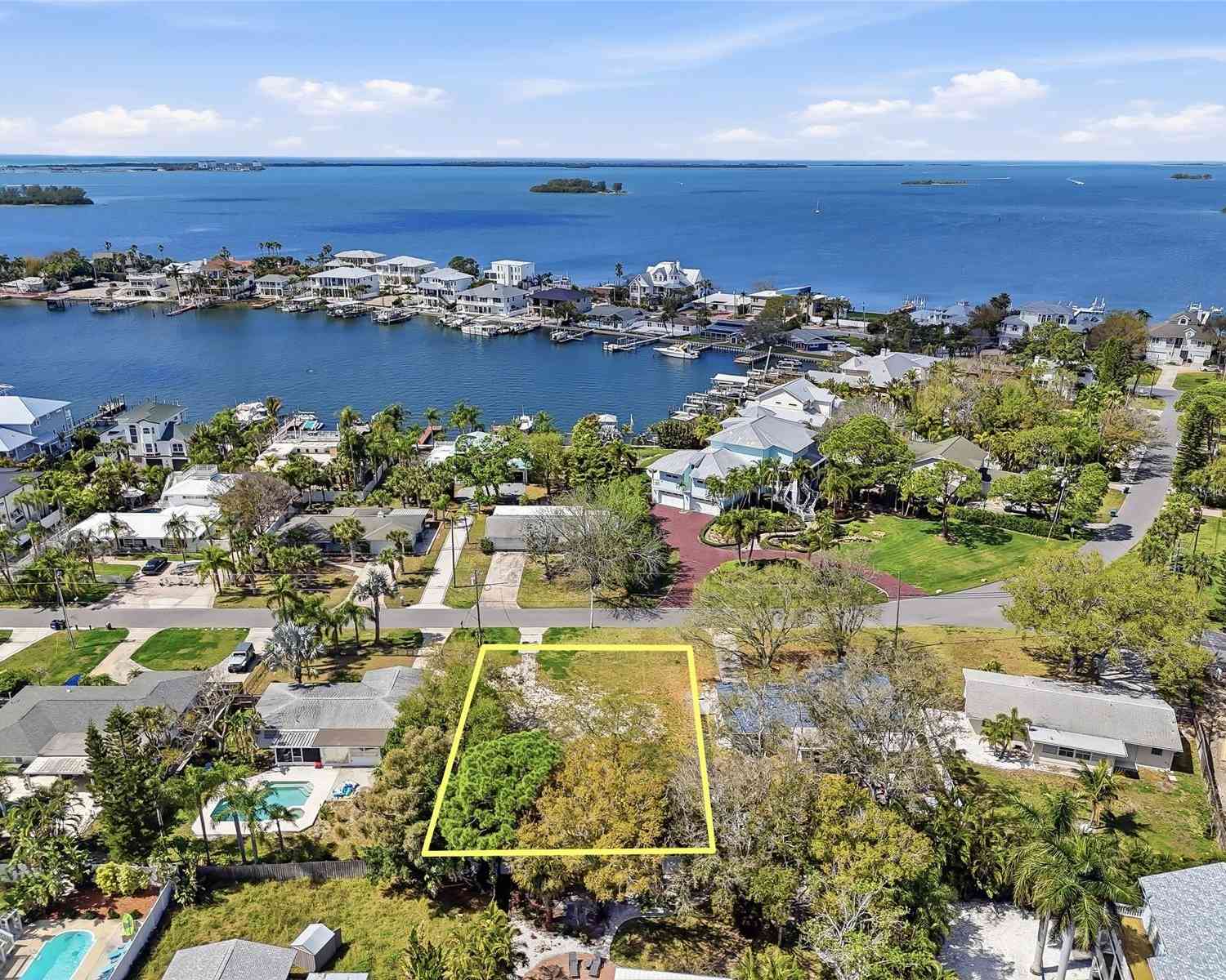 Vacant Land For Sale - 216 Shore Drive<br/> Pinellas County, PALM HARBOR, FL 34683