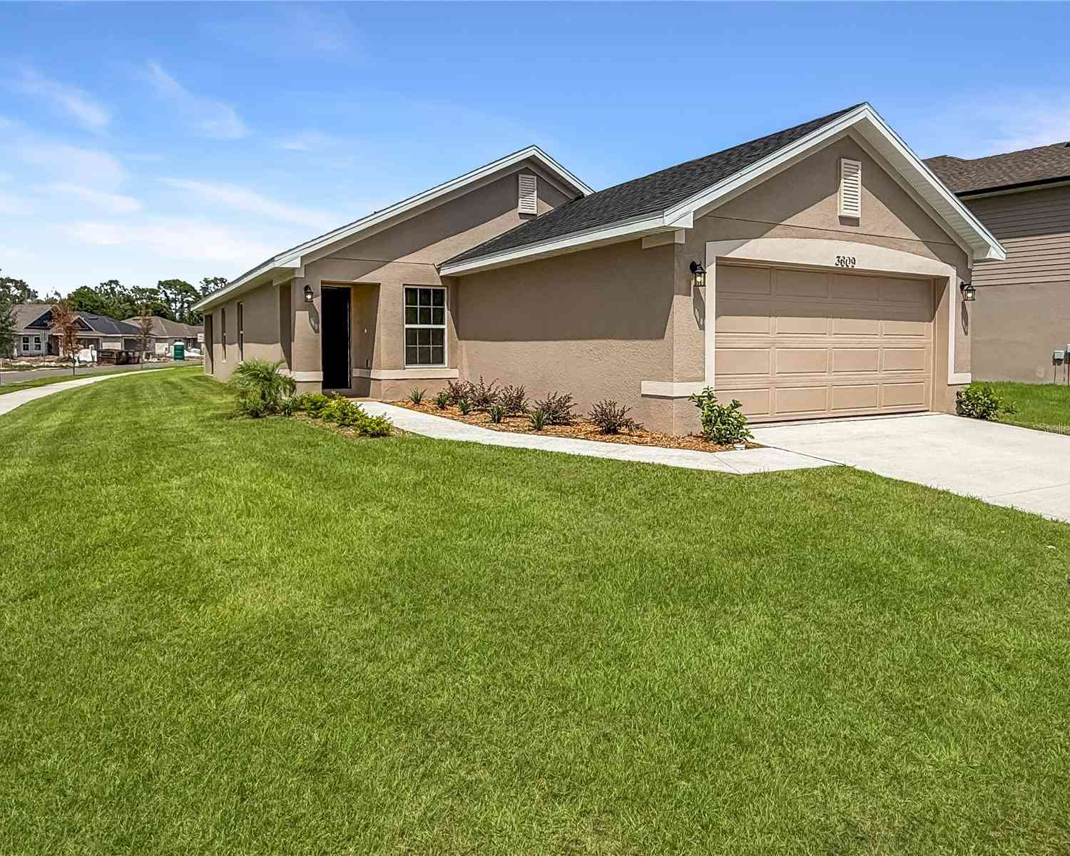 Homes For Sale - 3609 Briarlynne Way<br/> Saint Cloud, FL 34773