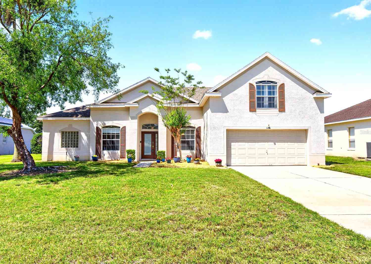 Homes For Sale - 129 Ballyshannon Drive<br/> DAVENPORT, FL 33897
