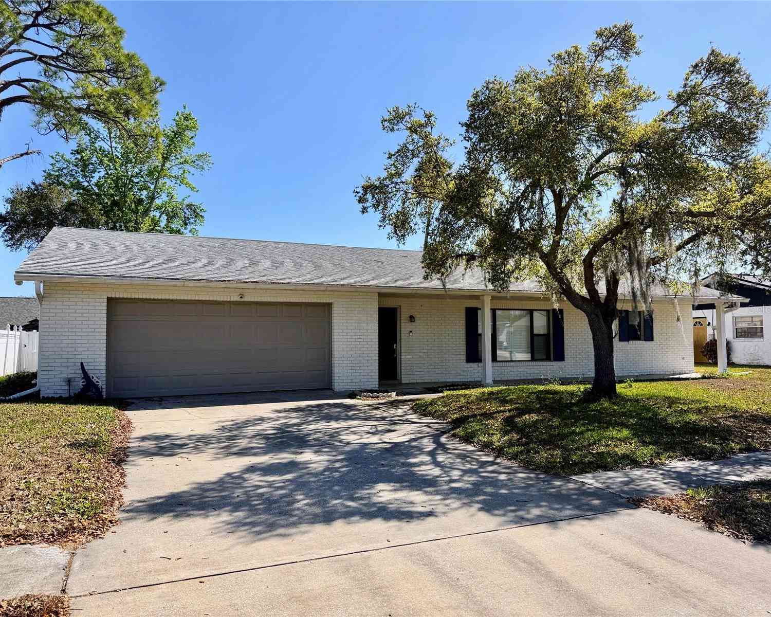 Homes For Sale - 1325 Mollie Road<br/> DAYTONA BEACH, FL 32114