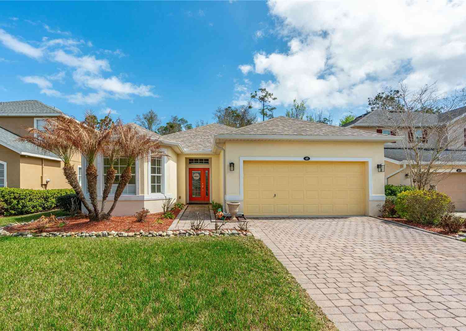 Homes For Sale - 425 Champion Ridge Drive<br/> DAYTONA BEACH, FL 32124
