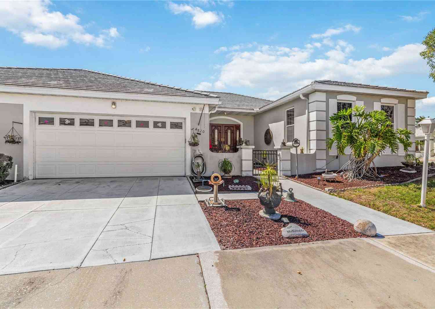 Villa For Sale - 4820 61st Avenue Drive<br/> BRADENTON, FL 34210