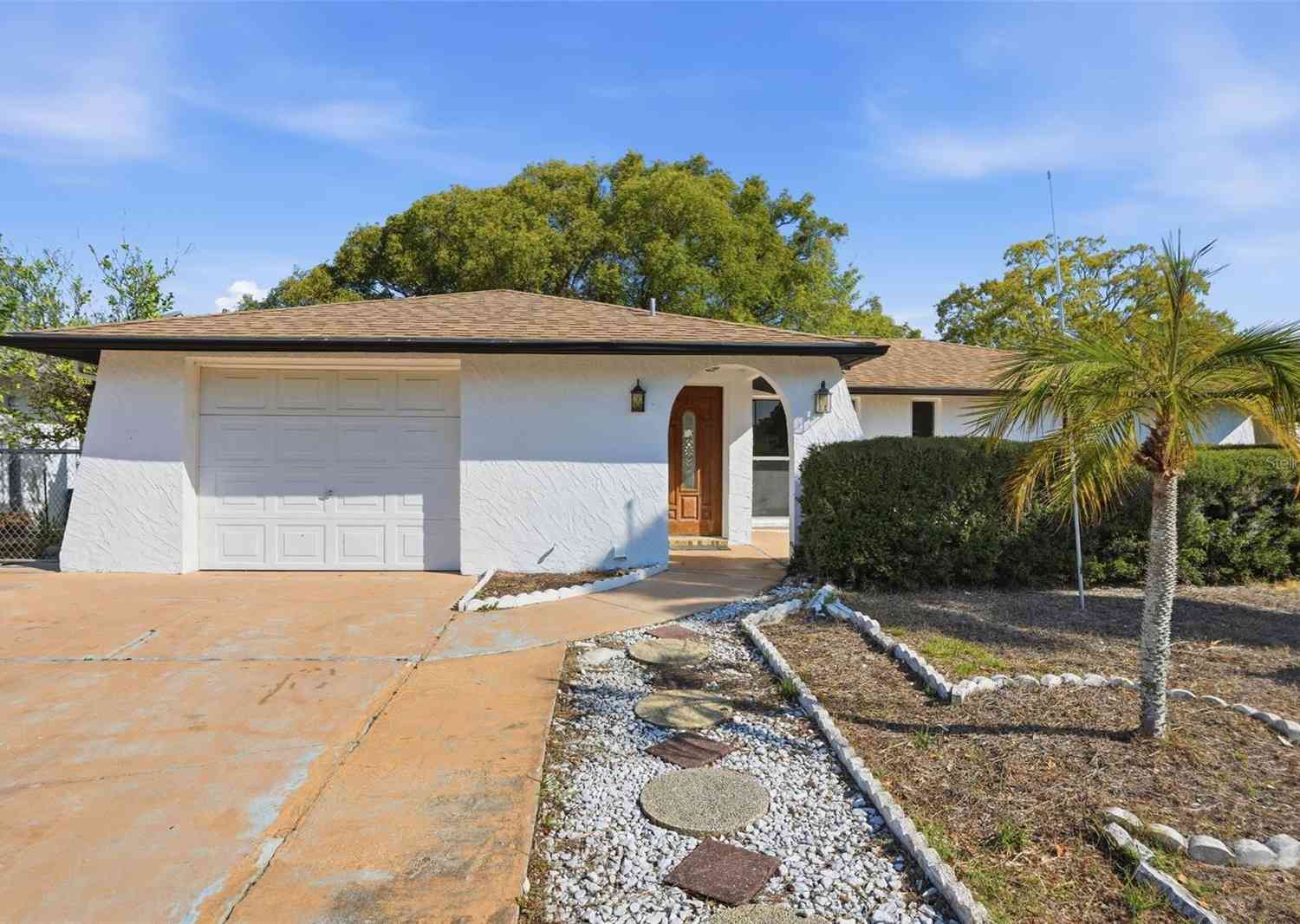 Homes For Sale - 7427 Fireside Drive<br/> PORT RICHEY, FL 34668