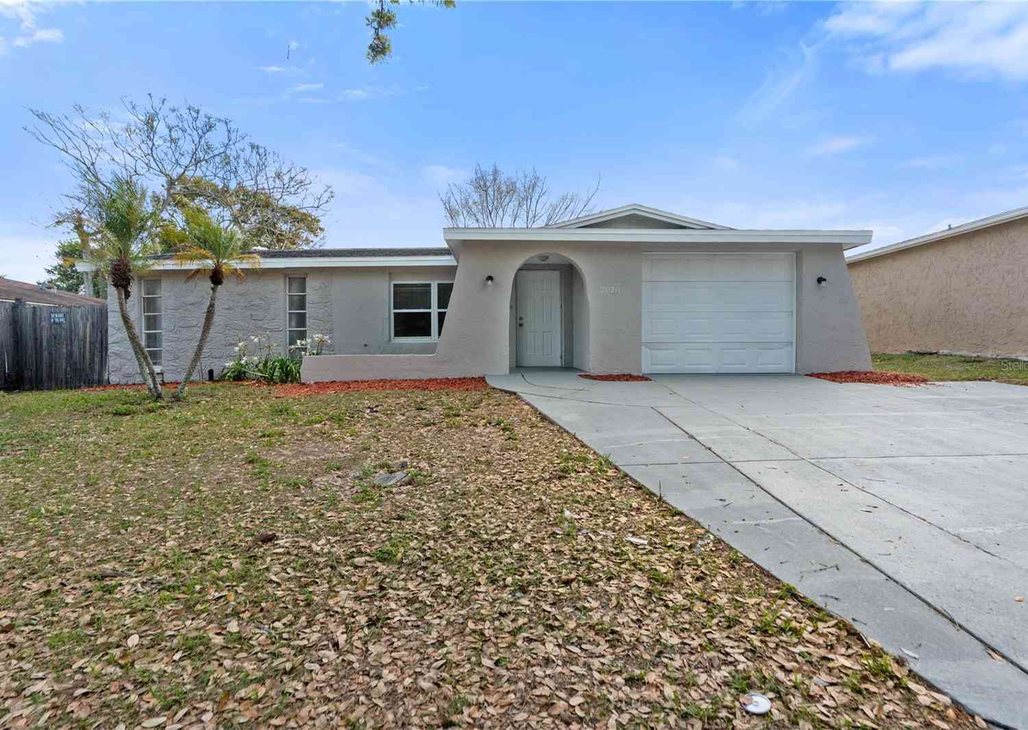 Homes For Sale - 9020 Hunt Club Lane<br/> PORT RICHEY, FL 34668