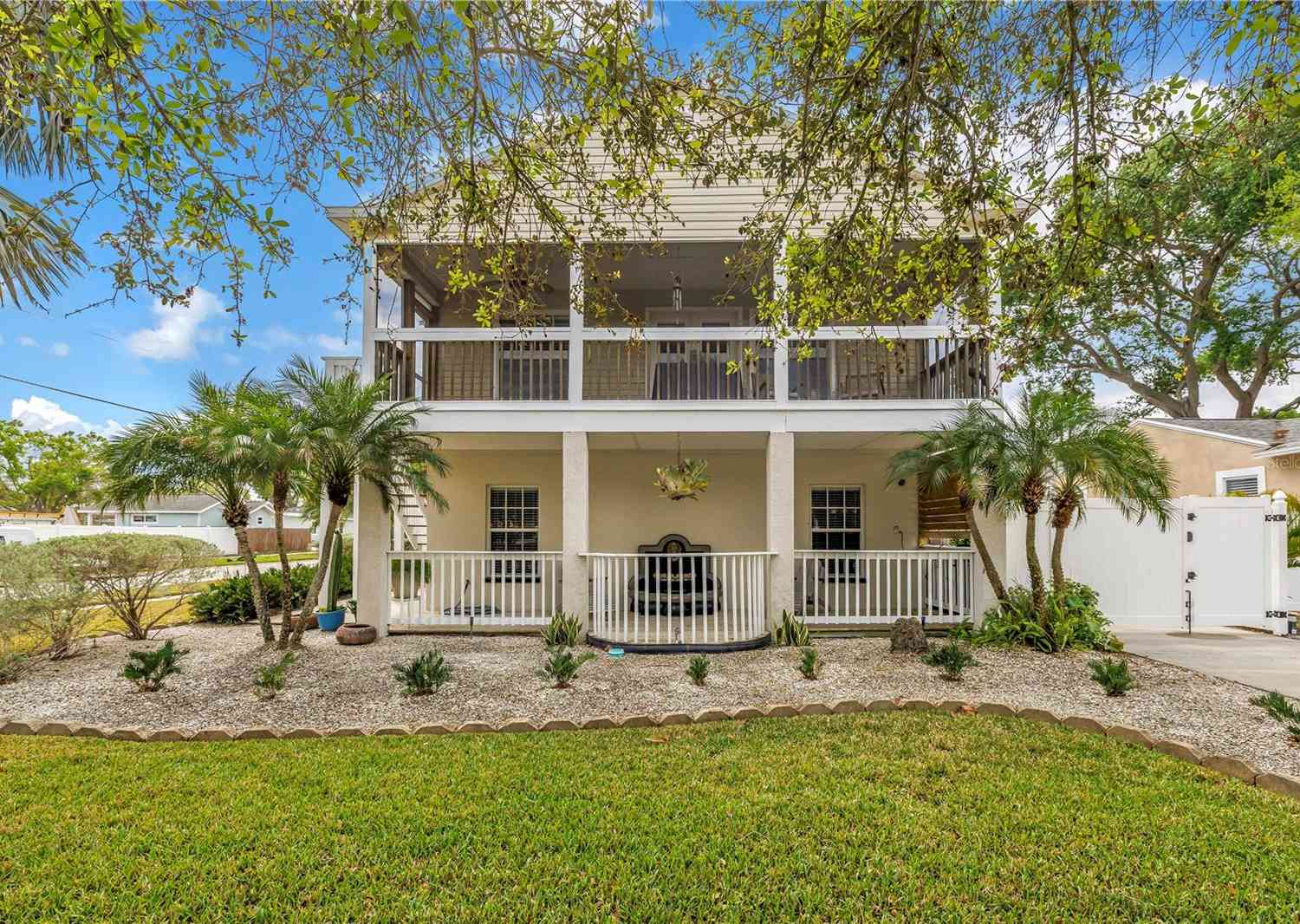 Homes For Sale - 786 59th Avenue<br/> Pinellas County, Saint Petersburg, FL 33703
