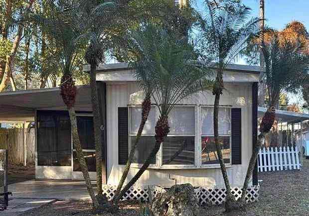 Mobile Home For Sale - 212 Sunset Drive<br/> LAKE ALFRED, FL 33850