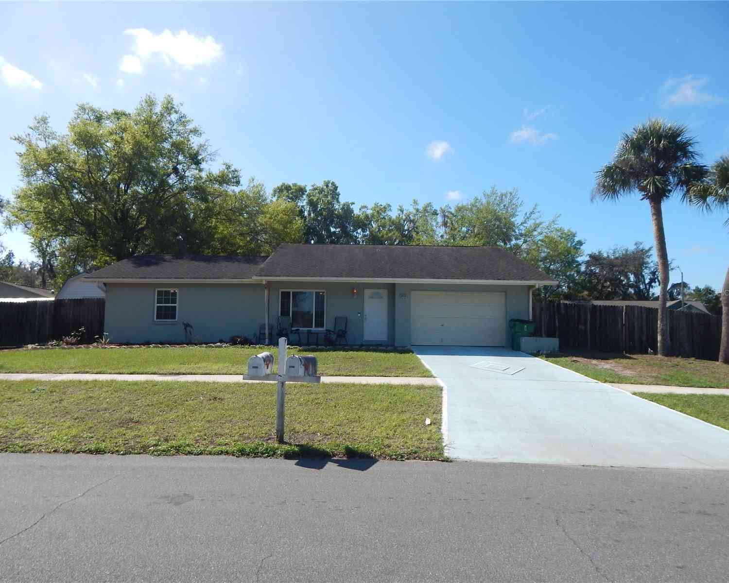 Homes For Sale - 39414 8th Avenue<br/> ZEPHYRHILLS, FL 33542