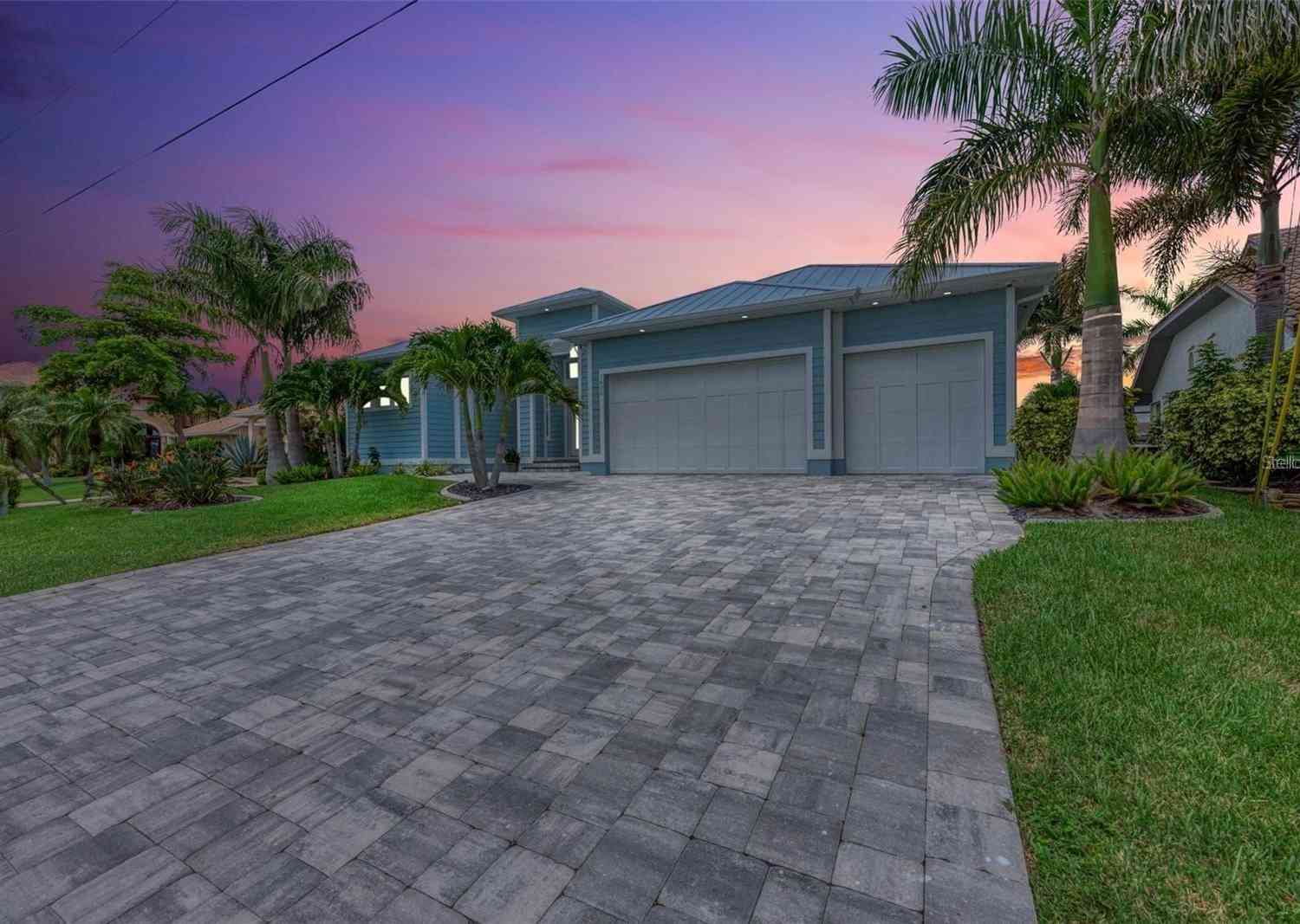 Homes For Sale - 1430 Sea Gull Court<br/> PUNTA GORDA, FL 33950