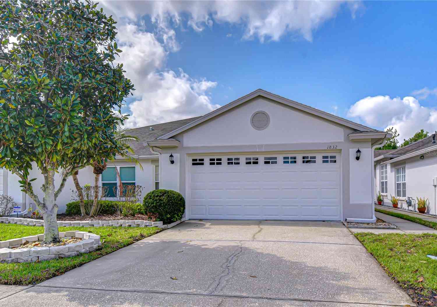 Villa For Sale - 1832 Sassafras Drive<br/> Wesley Chapel, FL 33543