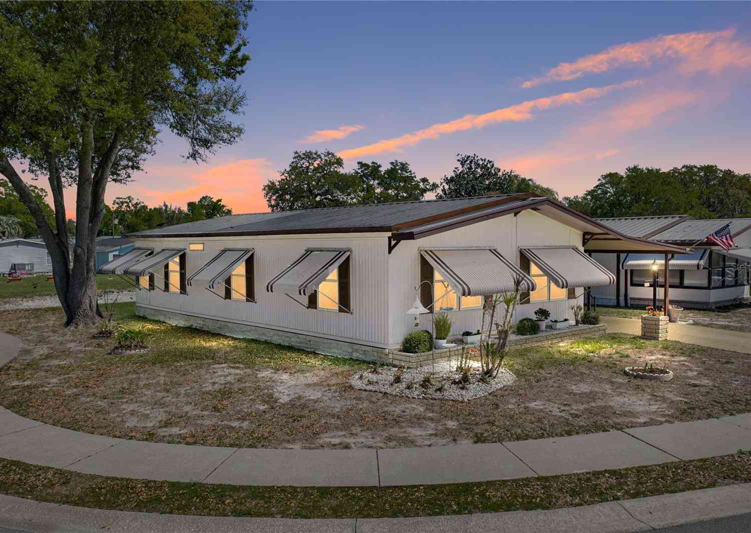 Mobile Home For Sale - 5556 Riviera Drive<br/> ZEPHYRHILLS, FL 33541