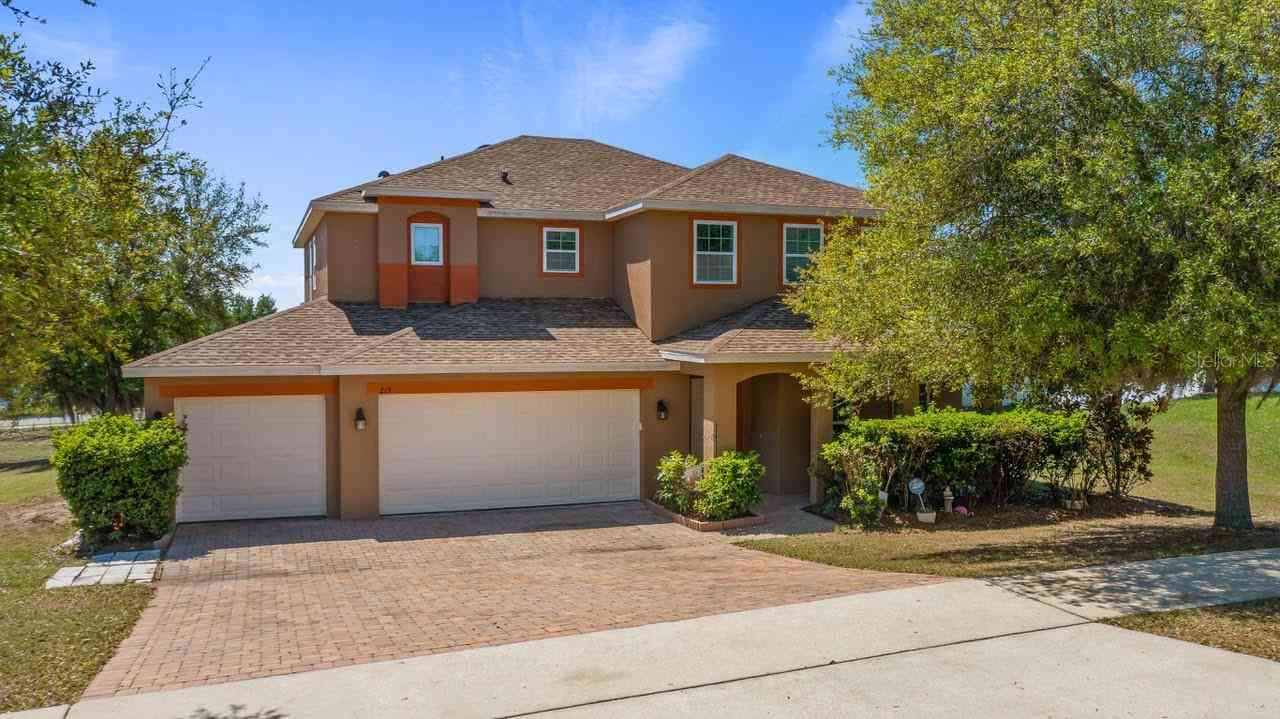 Homes For Sale - 219 Bella Way<br/> GROVELAND, FL 34736