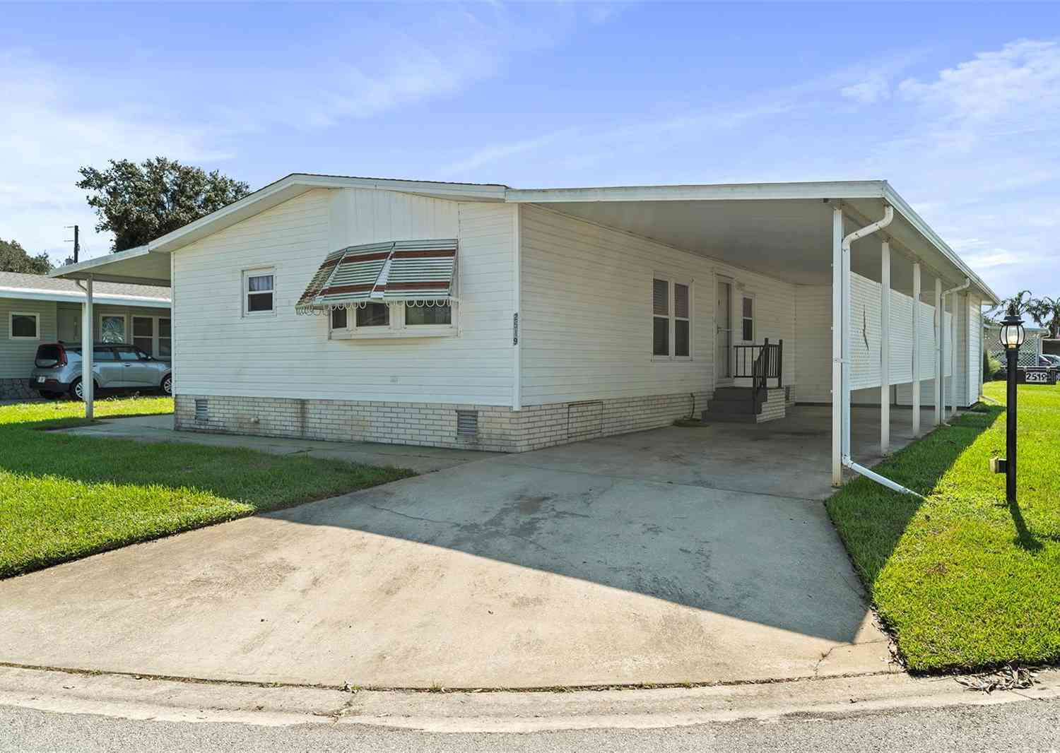 Mobile Home For Sale - 2519 Independence Ln<br/> Osceola County, Saint Cloud, FL 34772