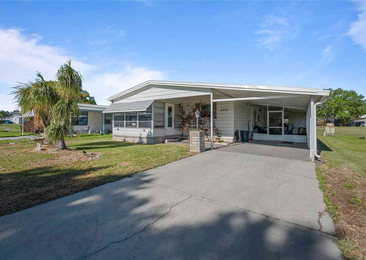 Mobile Home For Sale - 5427 Seville Drive<br/> ZEPHYRHILLS, FL 33541