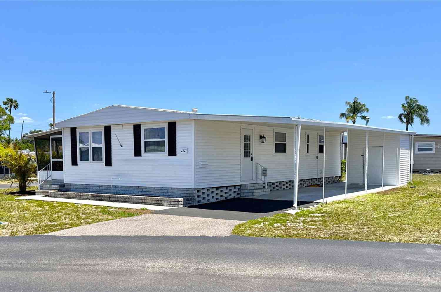 Mobile Home For Sale - 7271 Mount Arlington Drive #430<br/> Pinellas County, Saint Petersburg, FL 33702