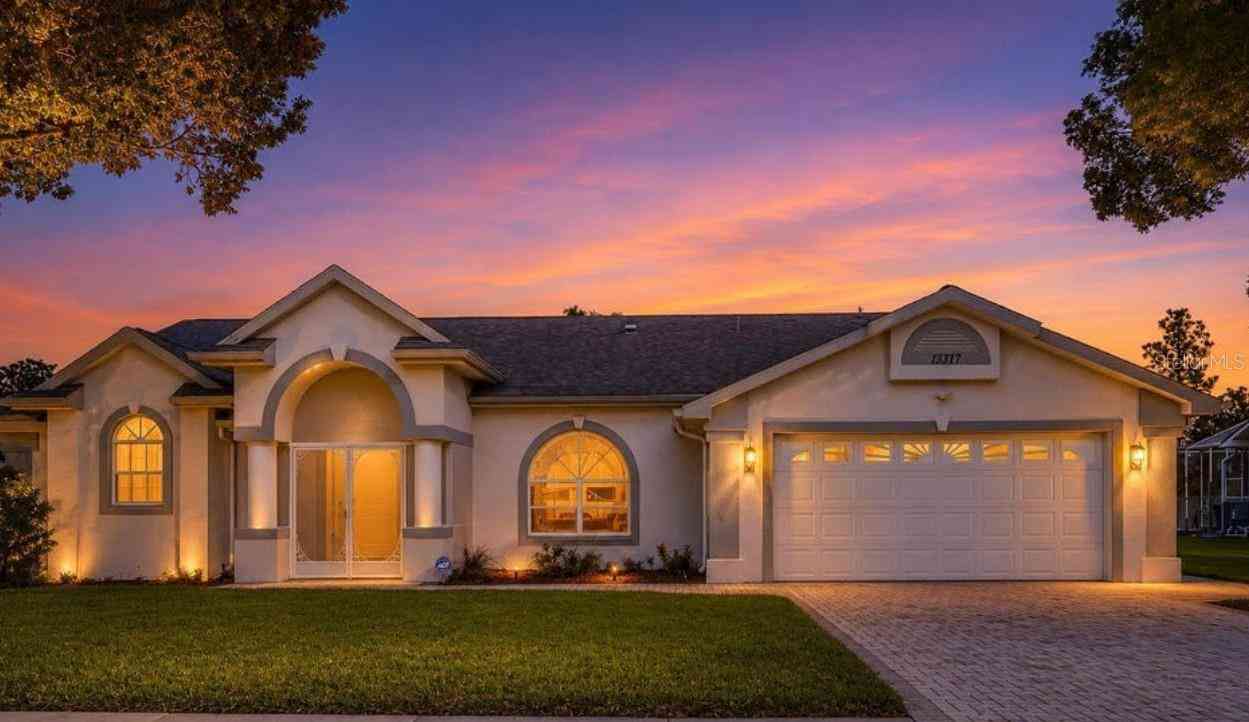 Homes For Sale - 13377 Bolton Court<br/> SPRING HILL, FL 34609
