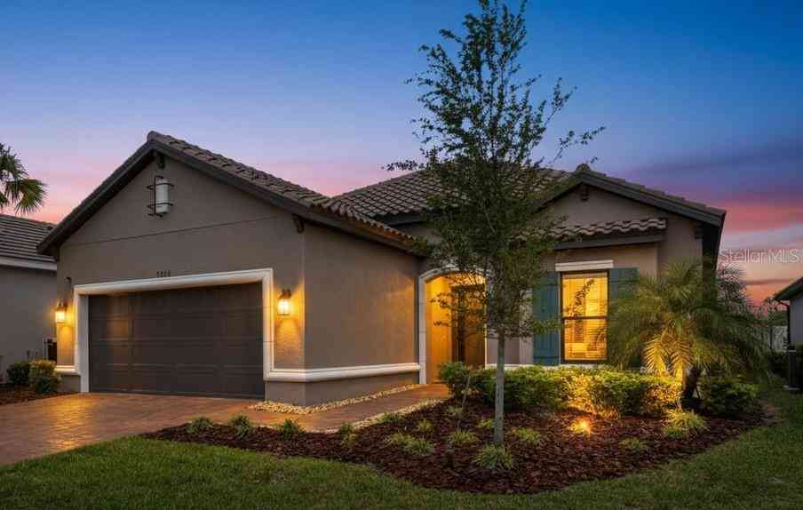 Homes For Sale - 5034 Caserta Court<br/> PALMETTO, FL 34221