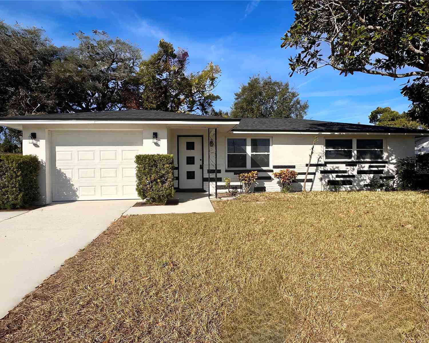 Homes For Sale - 7521 Bougenville Drive<br/> PORT RICHEY, FL 34668